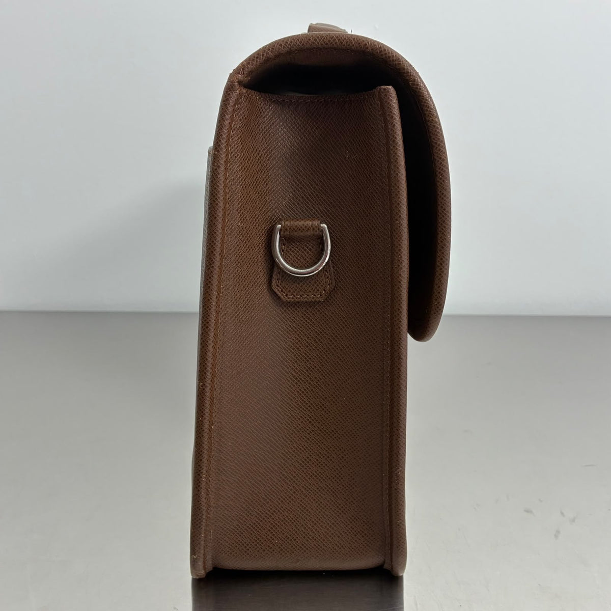 Louis Vuitton Anton Taiga