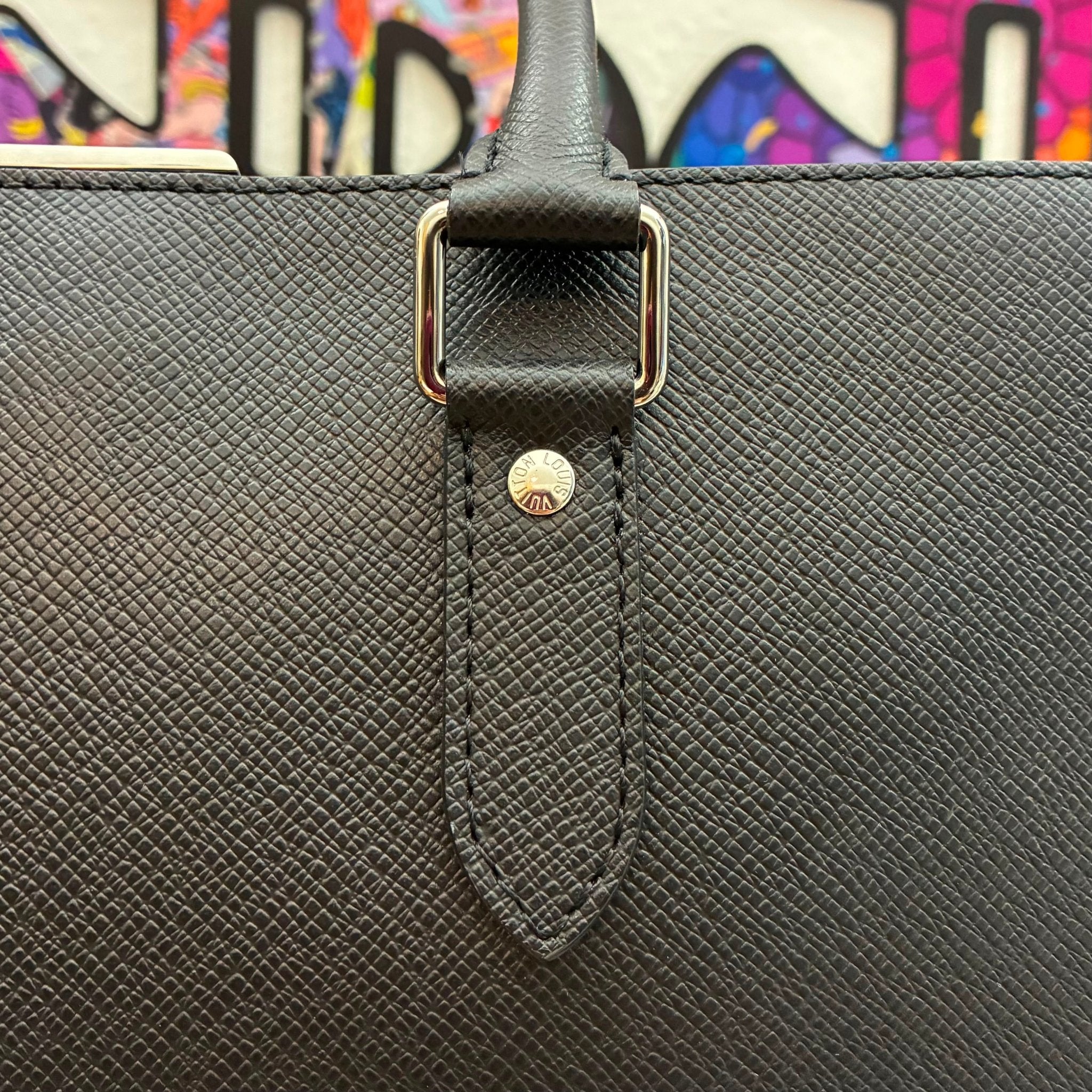 Louis Vuitton Anton Taiga