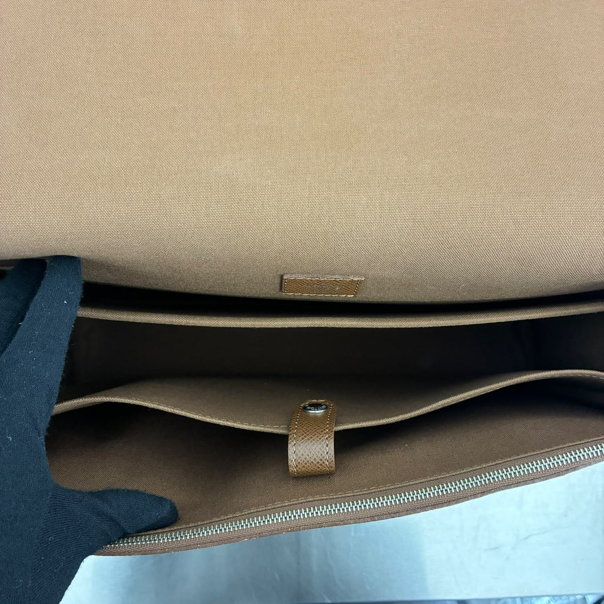 Louis Vuitton Anton Taiga