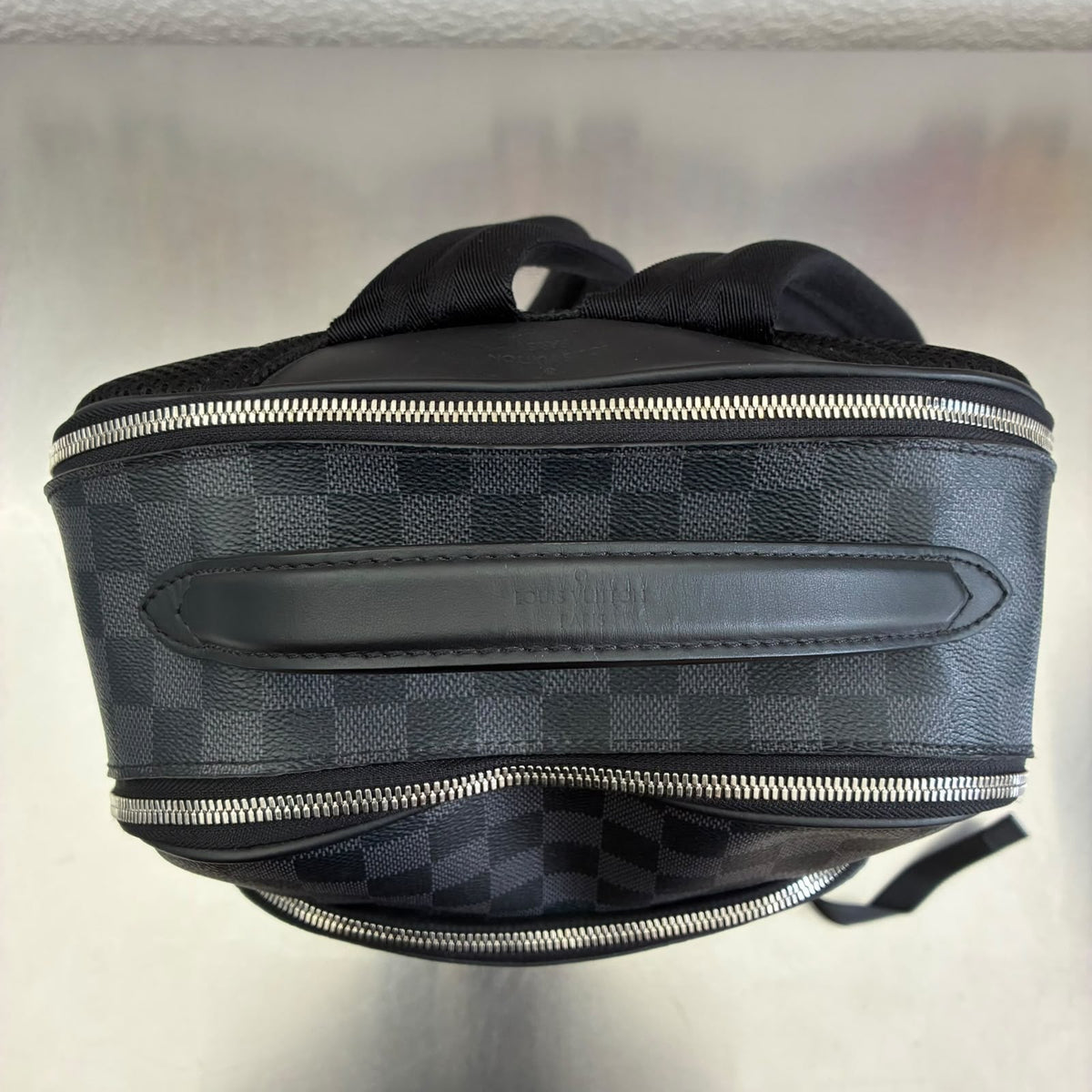 Louis Vuitton Avenue Rucksack Damier Graphite