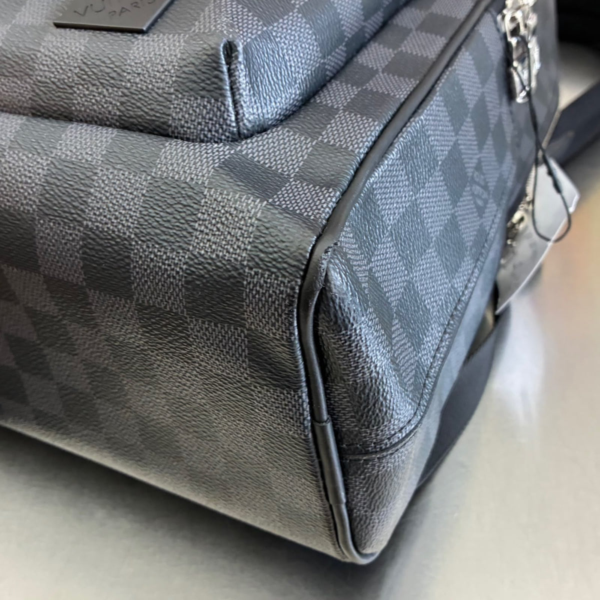Louis Vuitton Avenue Rucksack Damier Graphite