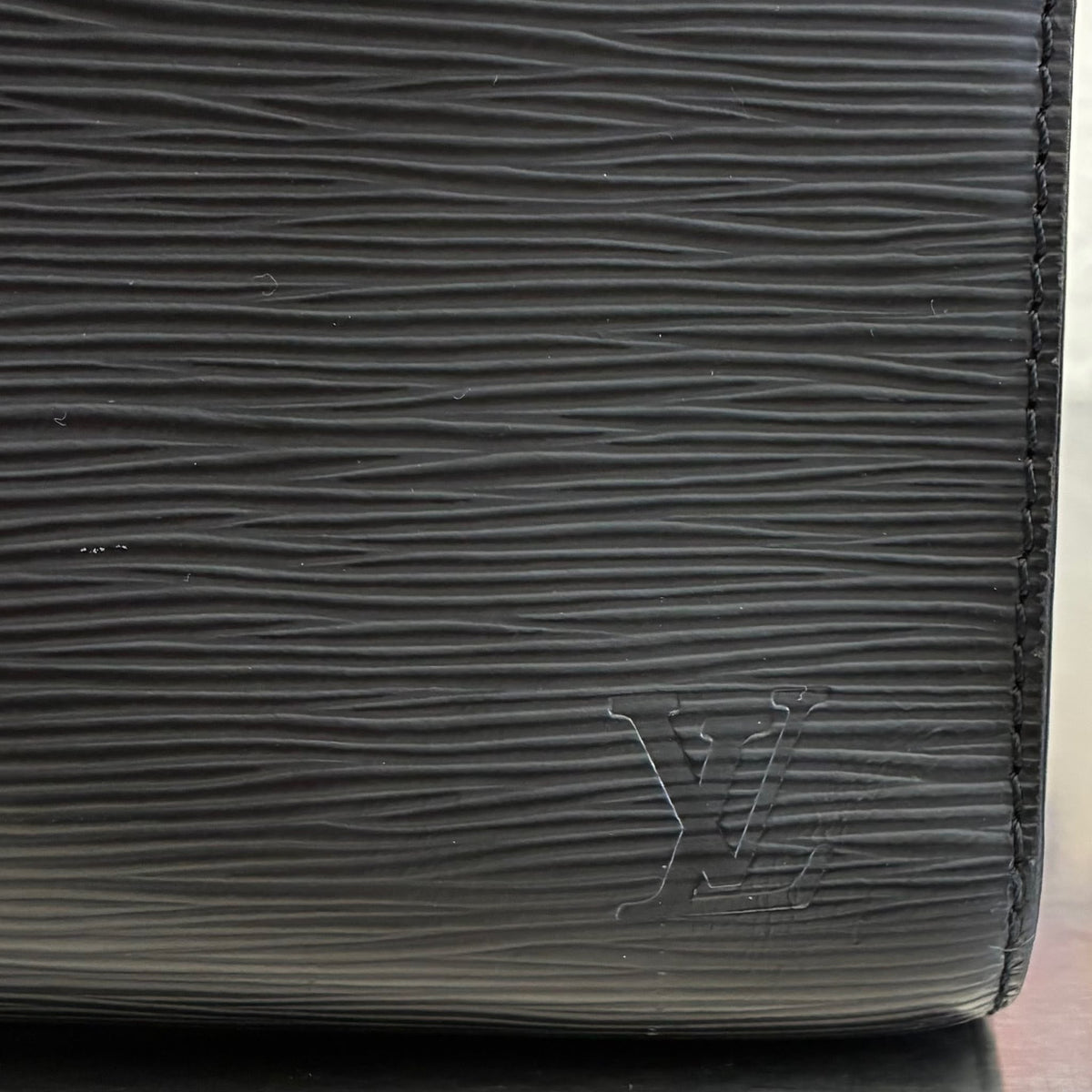 Louis Vuitton Bassano MM Epi