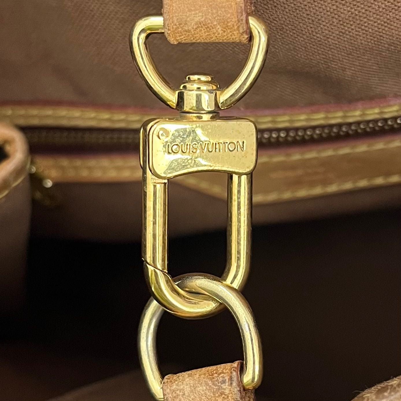 Louis Vuitton Batignolles Vertical