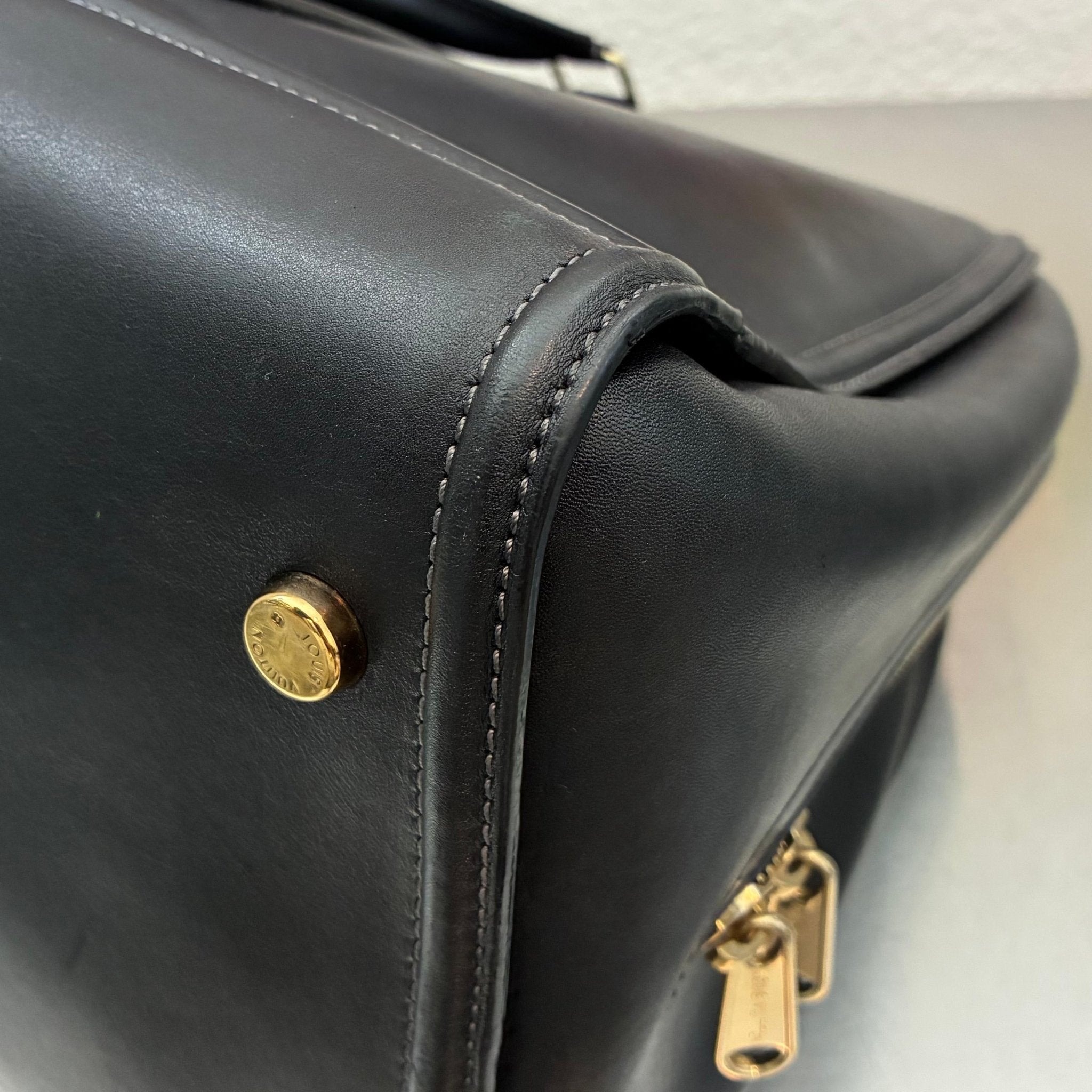 Louis Vuitton Bequia Sac de Voyage