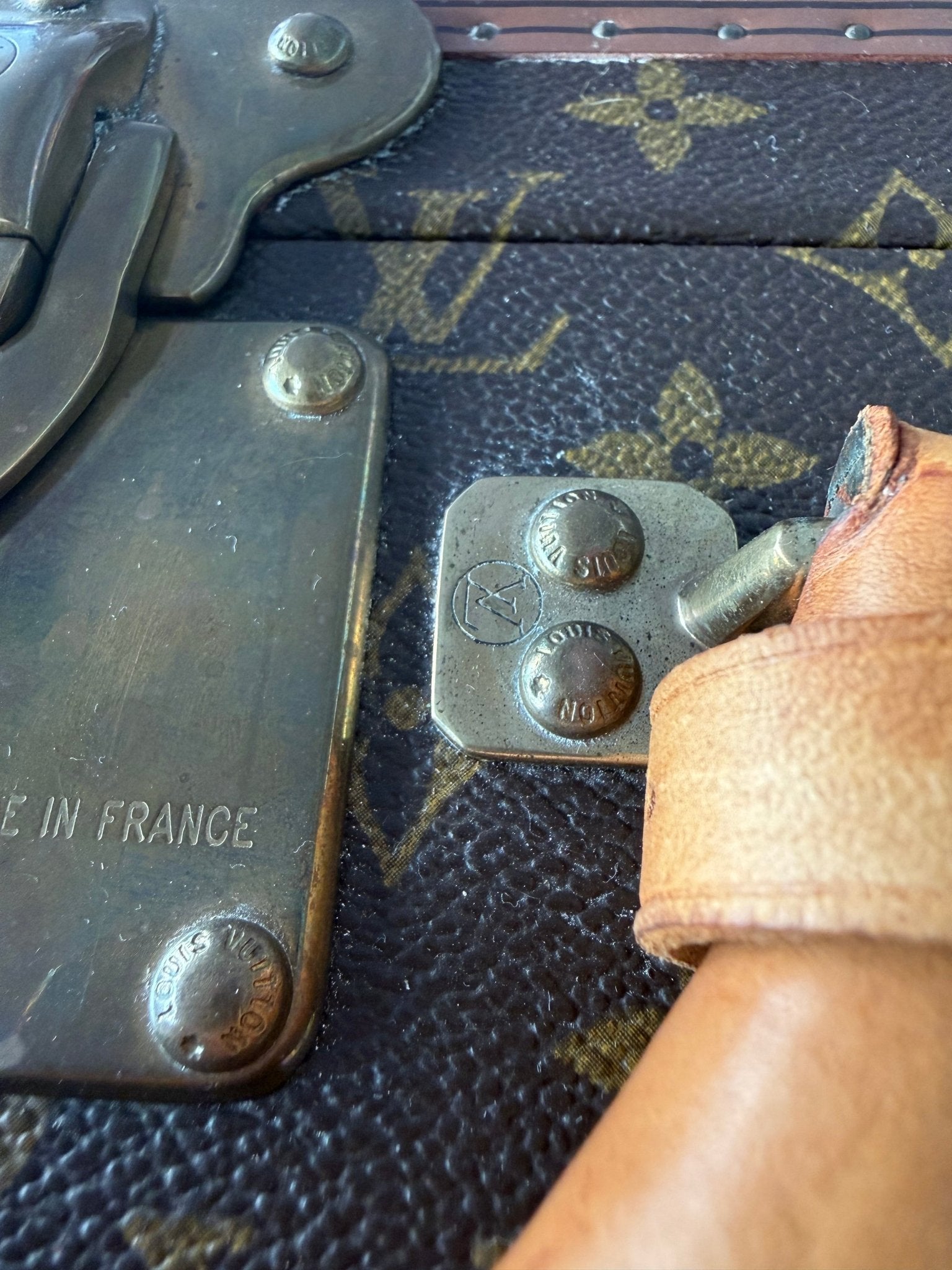 Louis Vuitton Bisten 70 Monogram