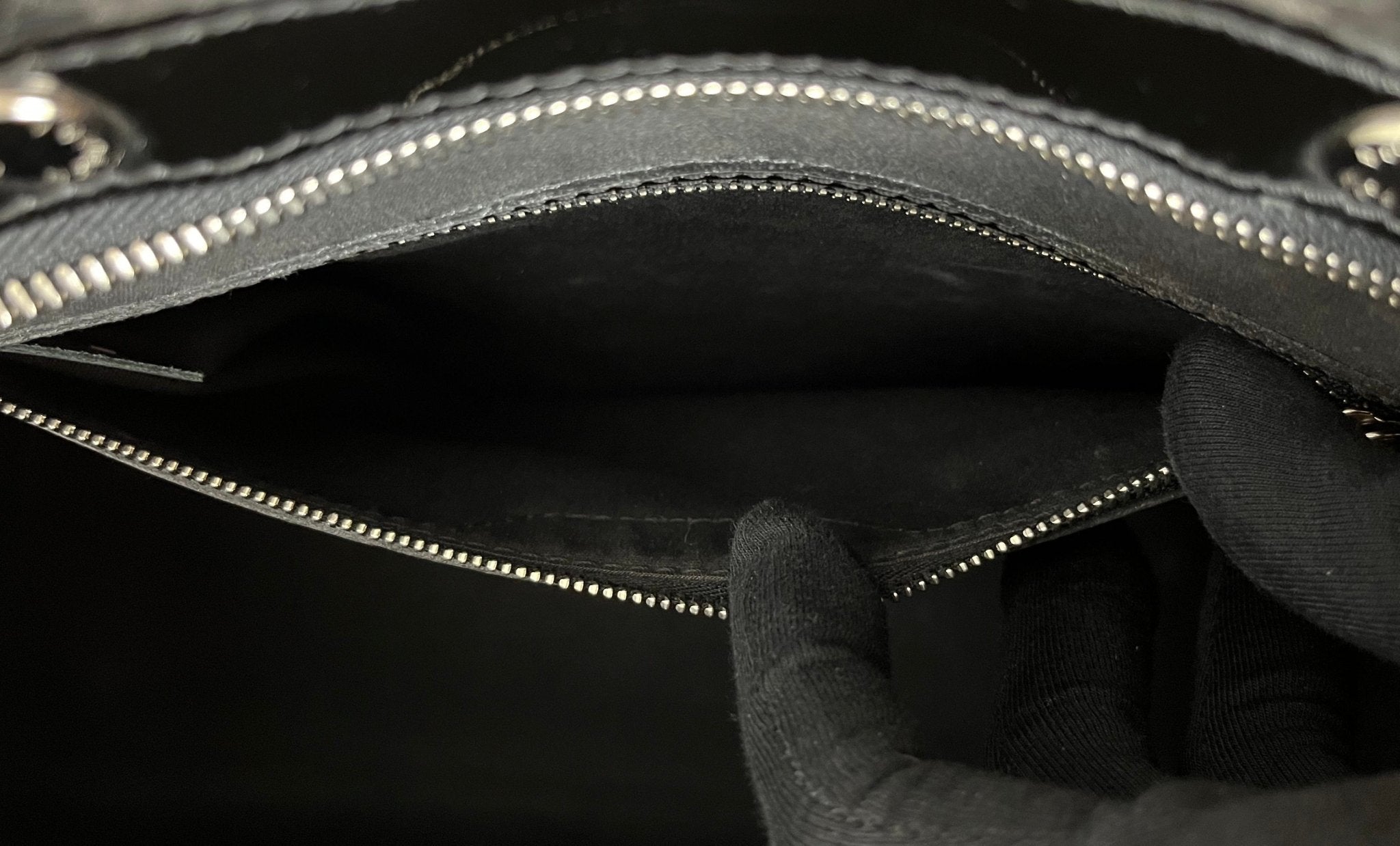 Louis Vuitton Blair MM Electric Epi