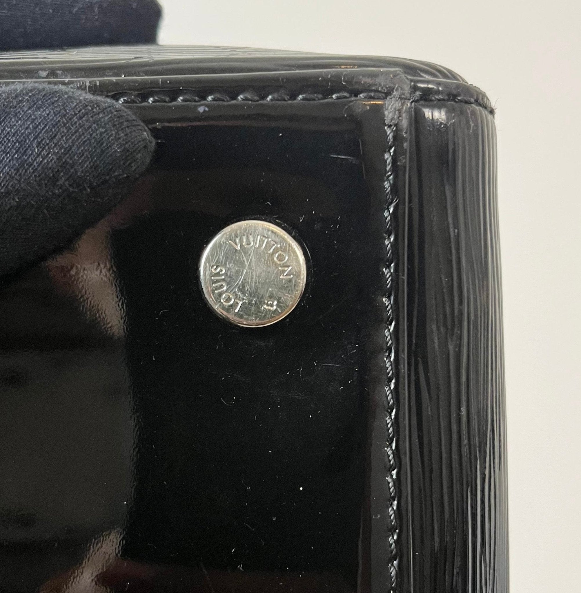 Louis Vuitton Blair MM Electric Epi