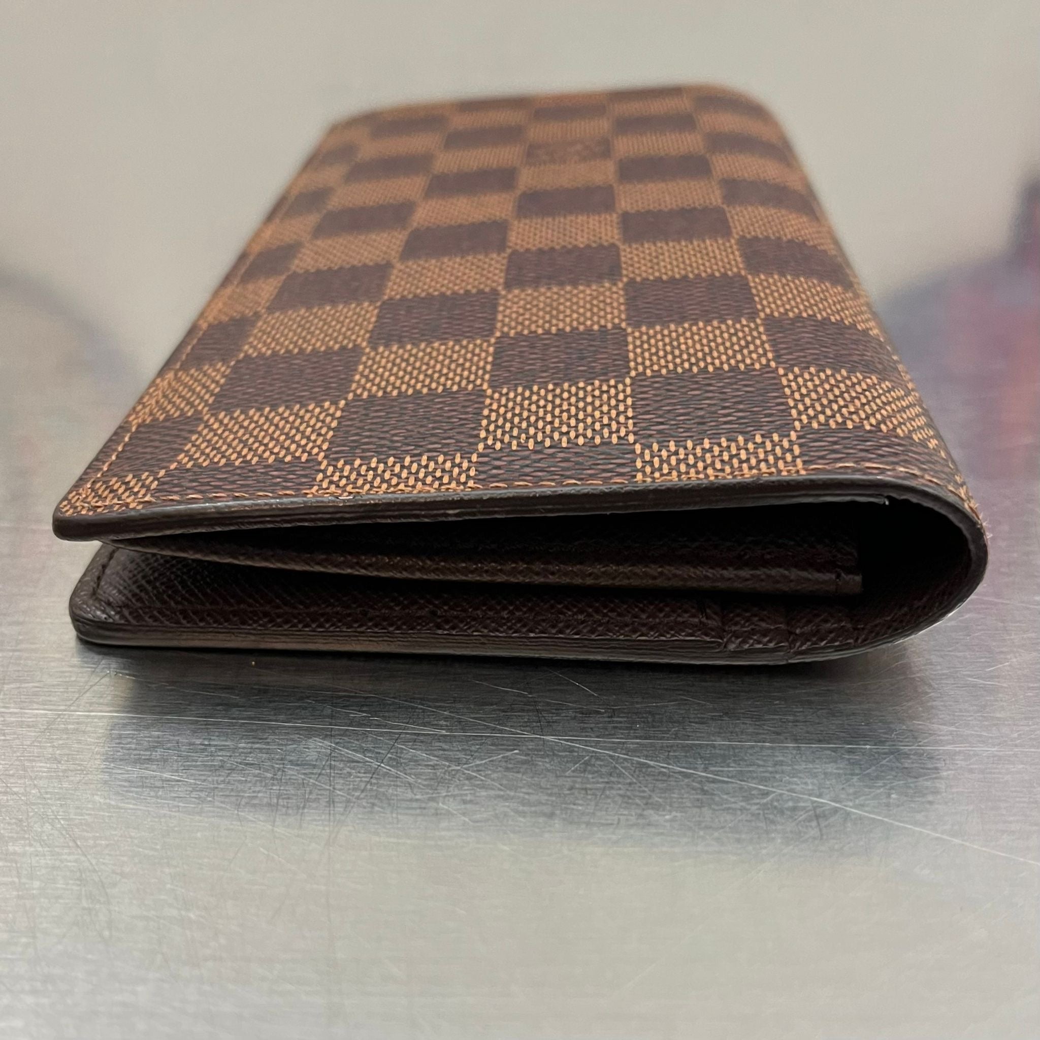 Louis Vuitton Brazza Damier