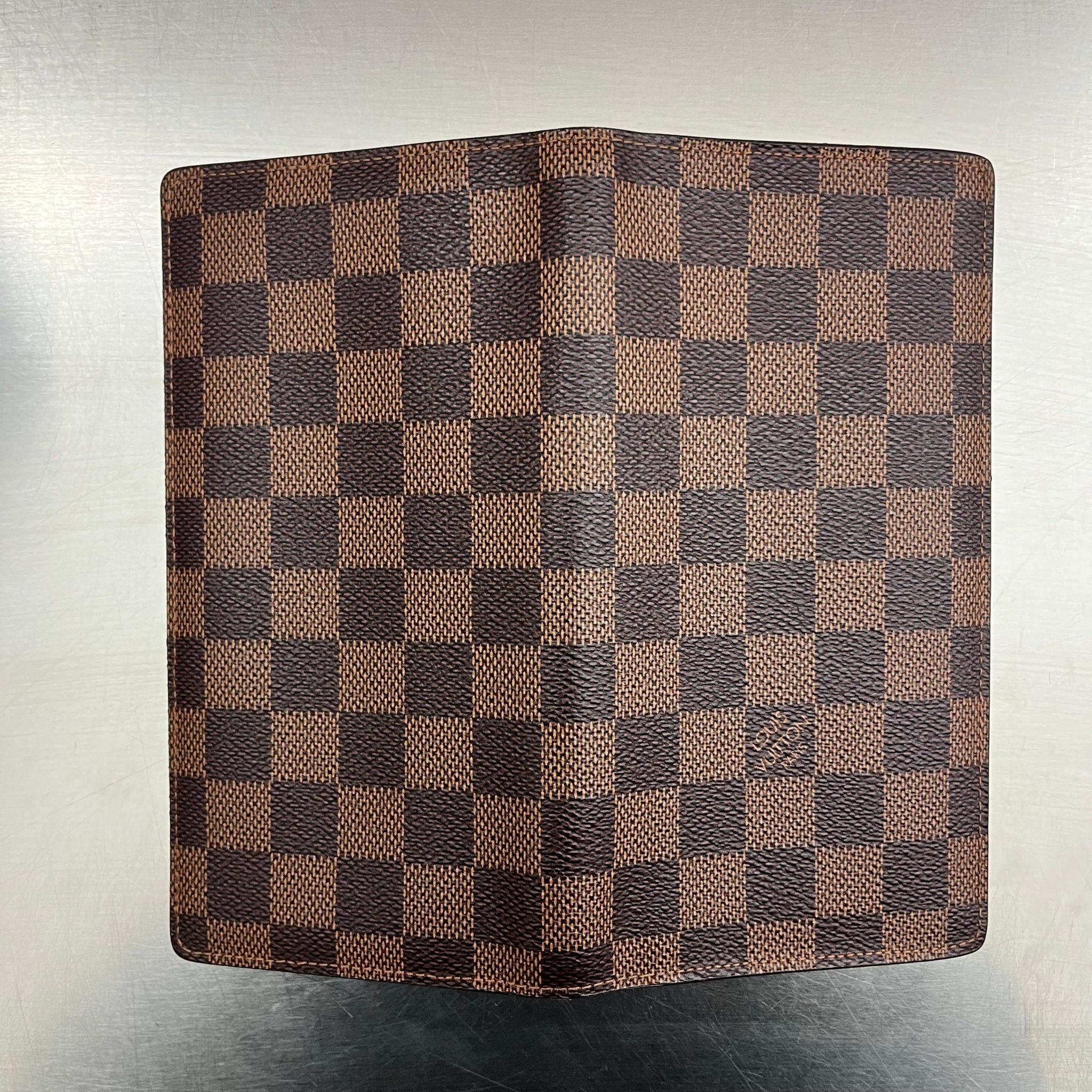 Louis Vuitton Brazza Damier