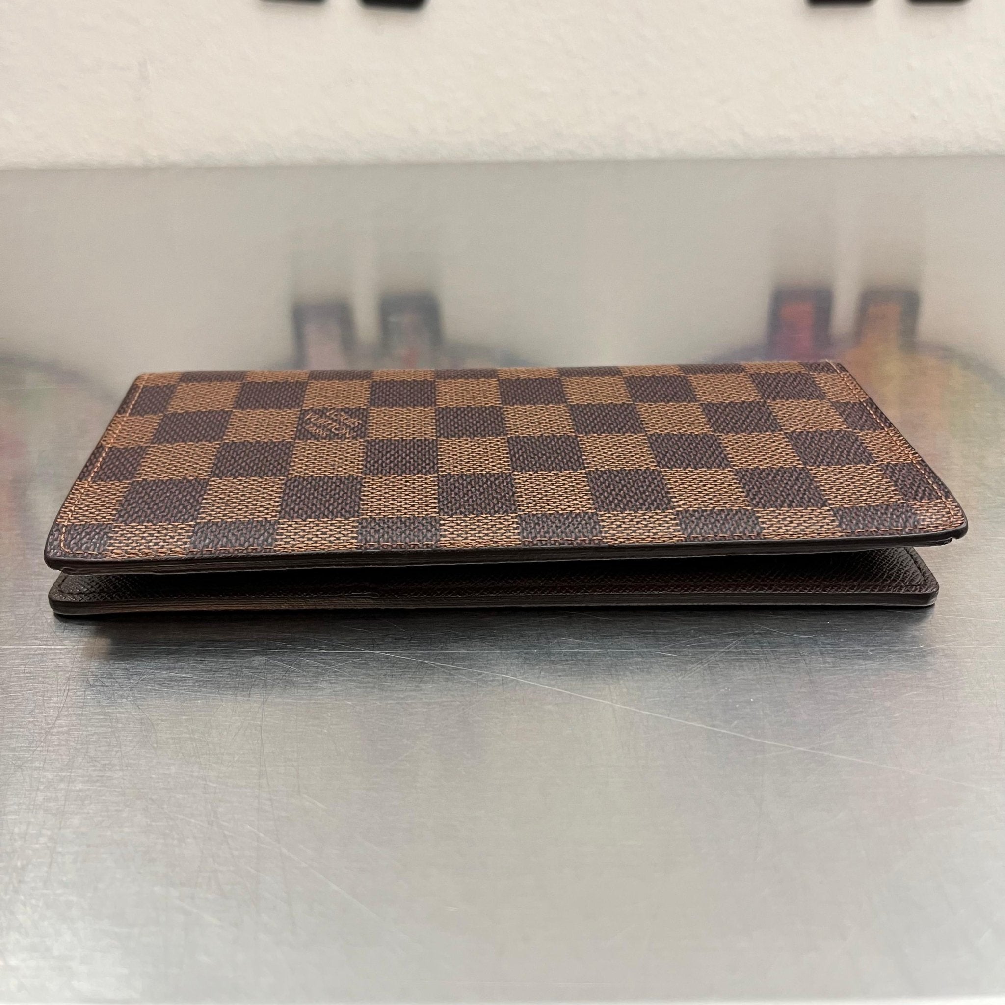 Louis Vuitton Brazza Damier