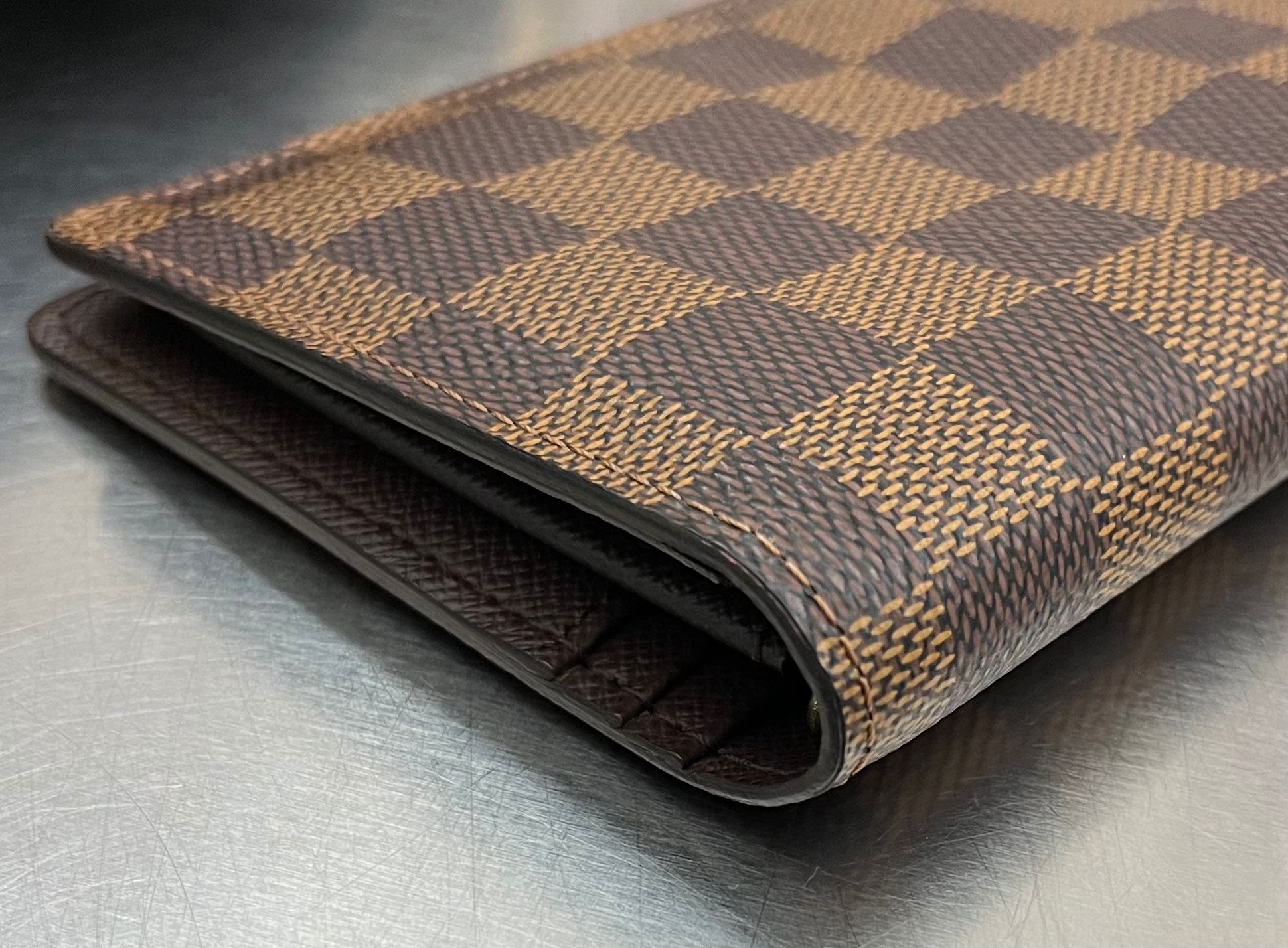 Louis Vuitton Brazza Damier
