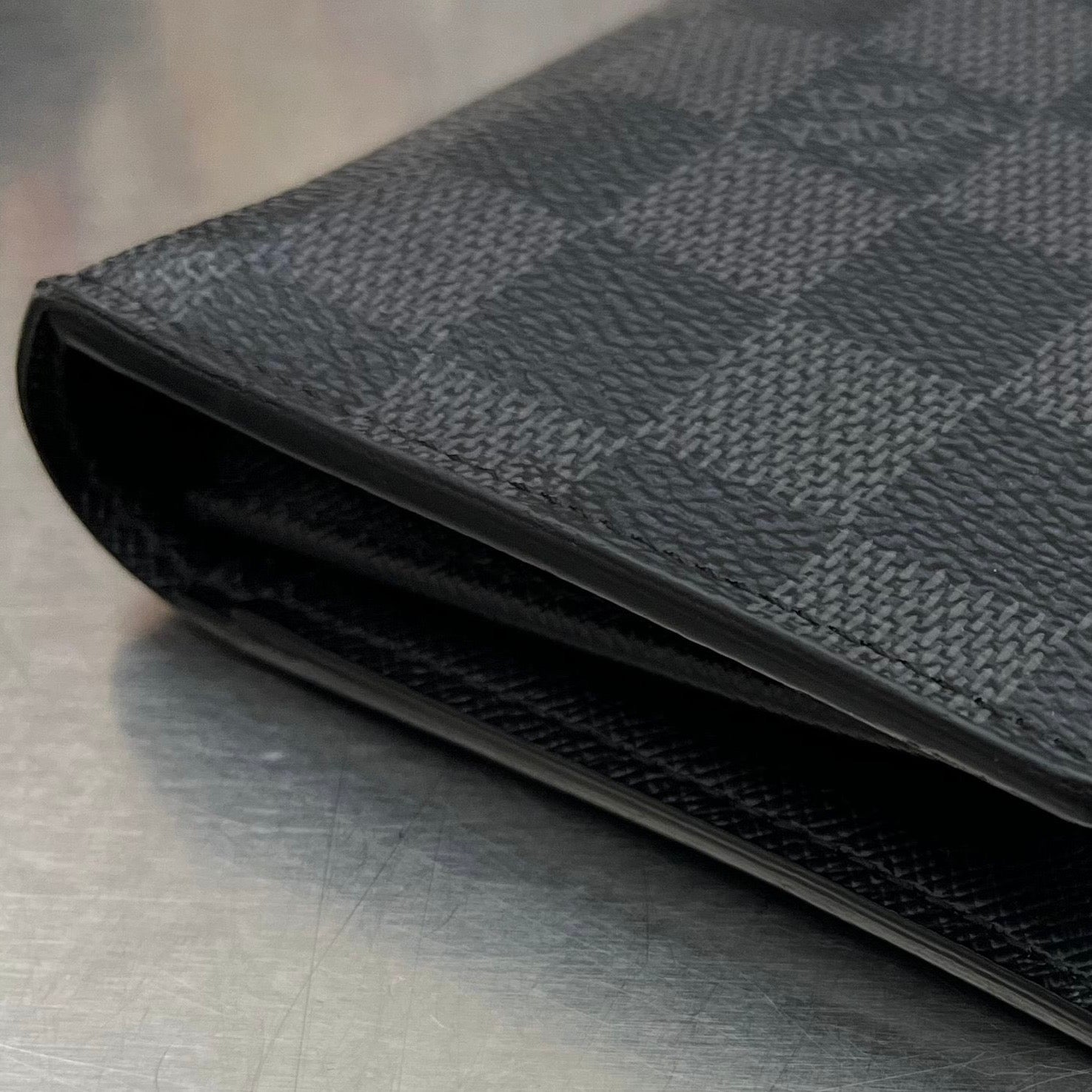 Louis Vuitton Brazza Damier Graphite