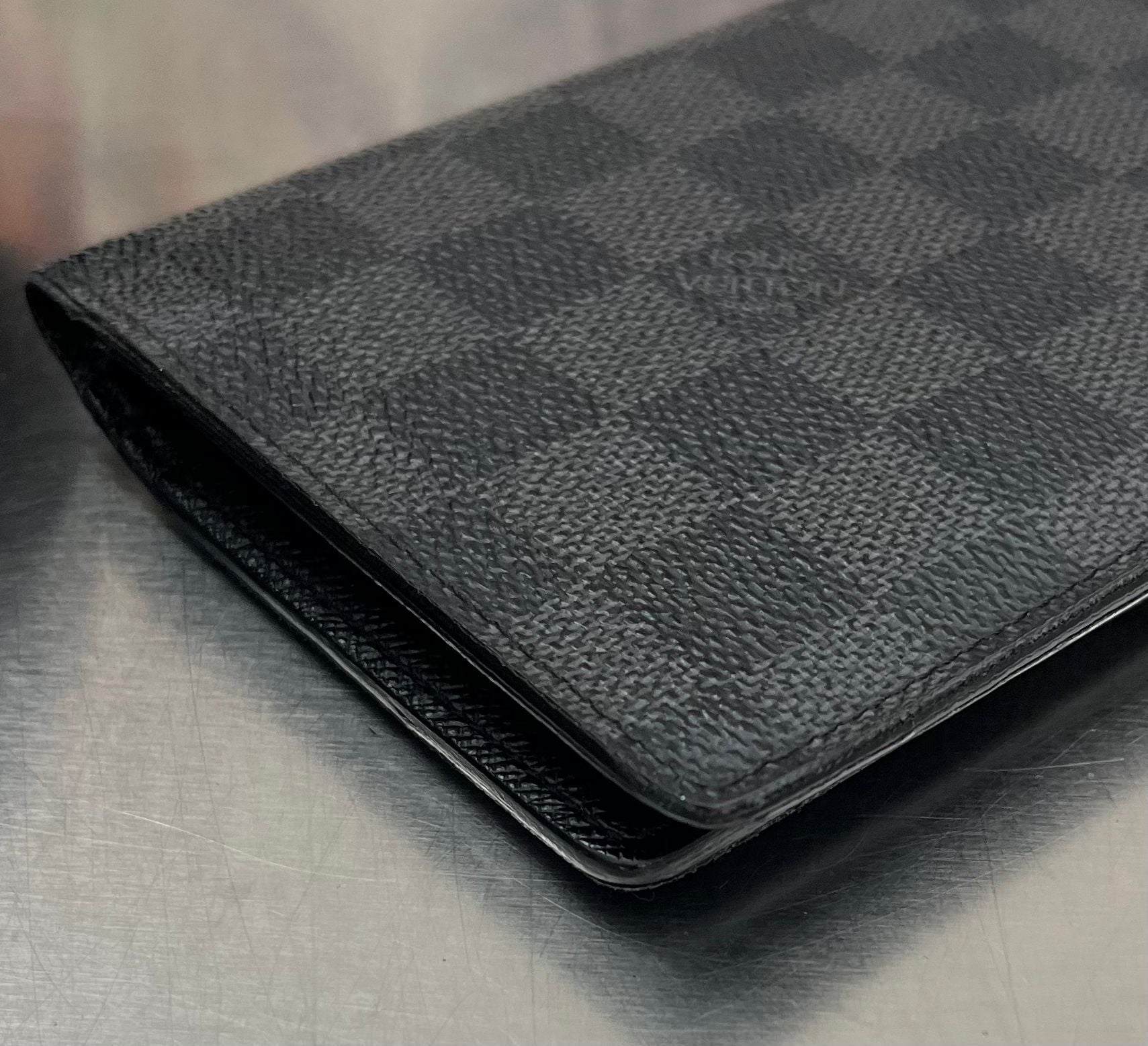 Louis Vuitton Brazza Damier Graphite