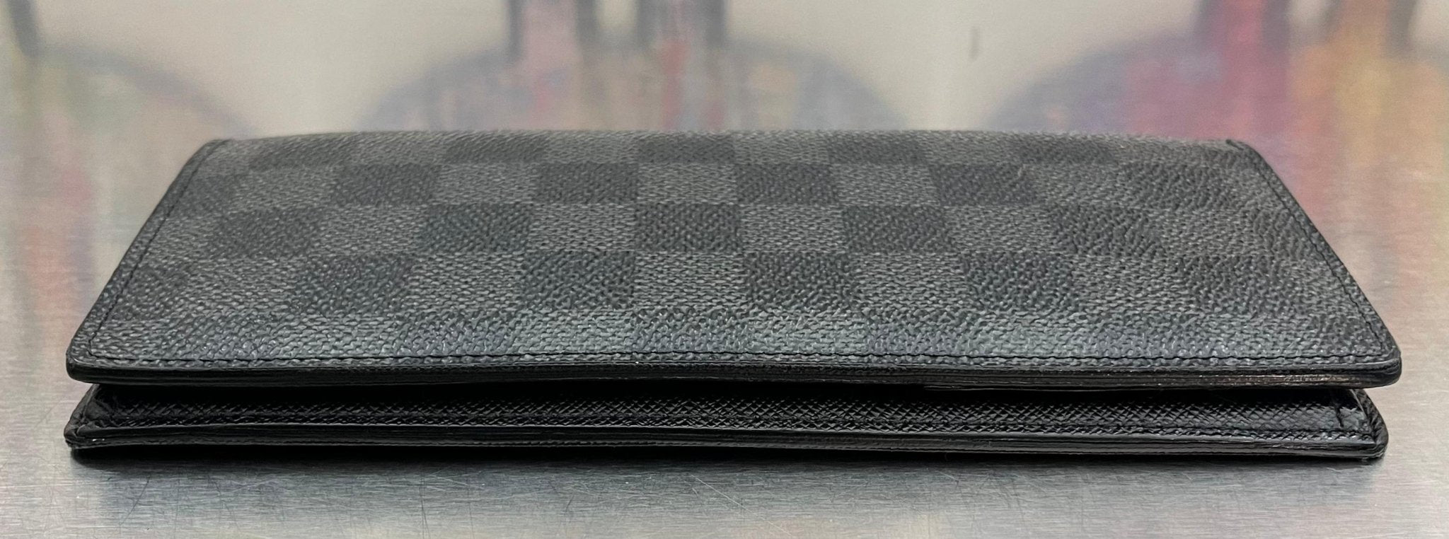 Louis Vuitton Brazza Damier Graphite