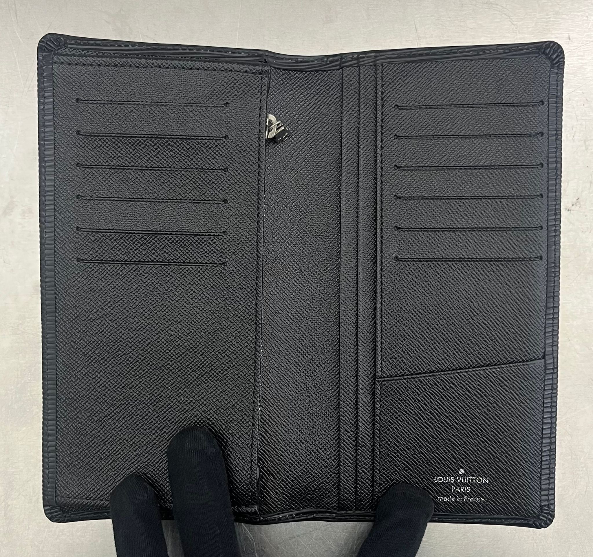 Louis Vuitton Brazza Epi