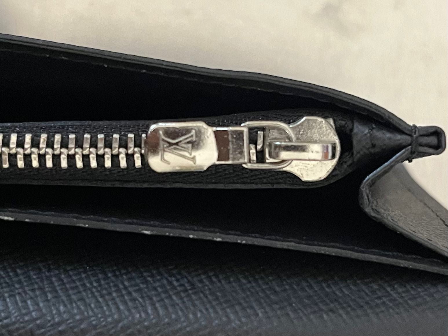 Louis Vuitton Brazza Epi