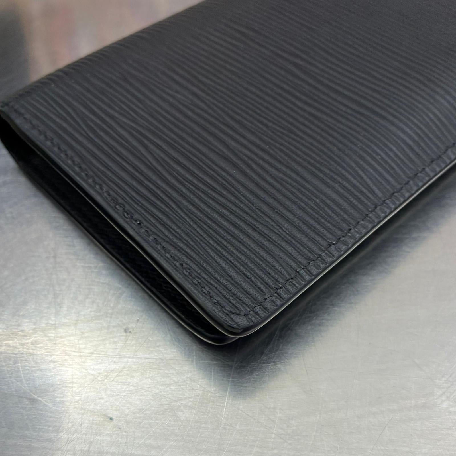 Louis Vuitton Brazza Epi mit Münzfach