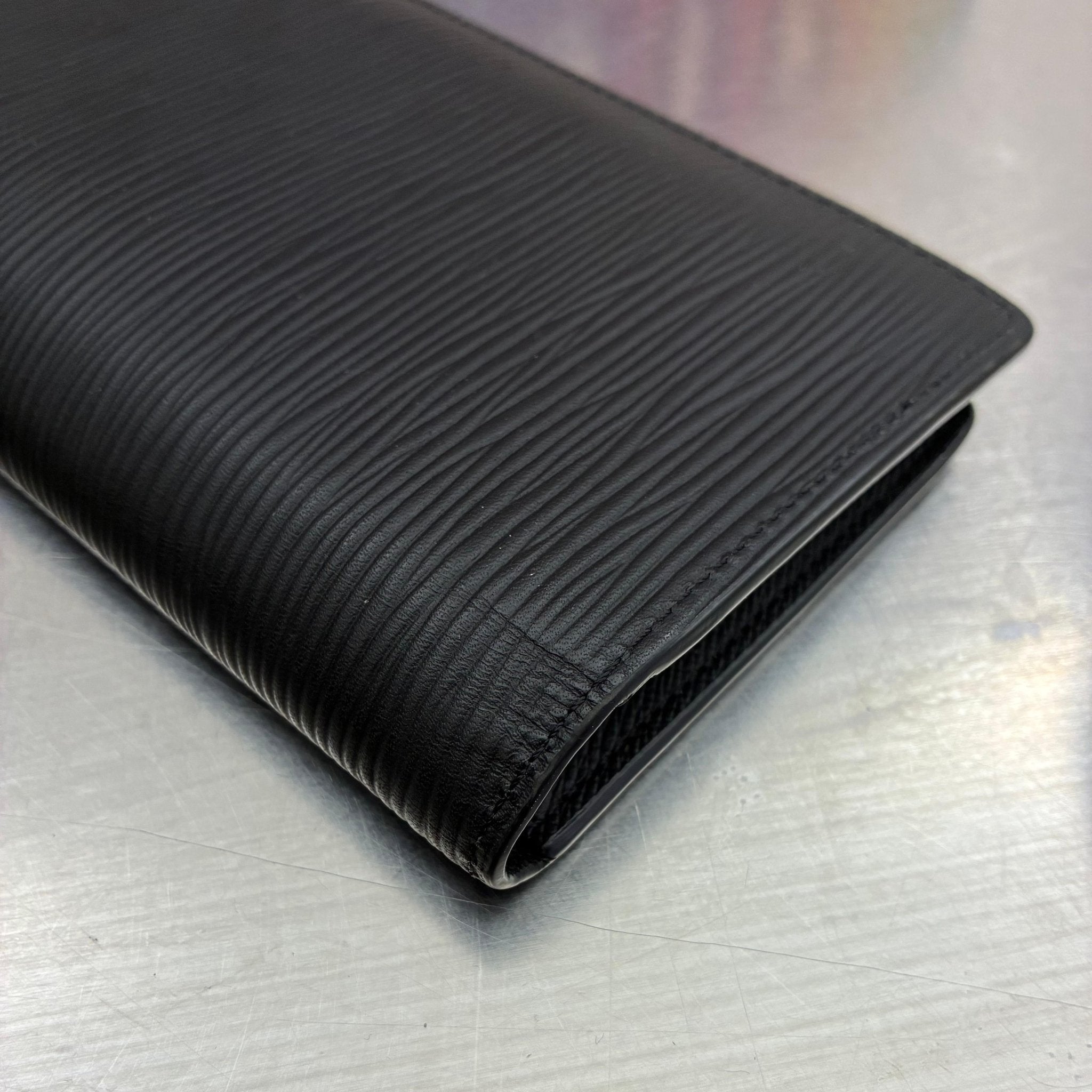 Louis Vuitton Brazza Epi mit Münzfach