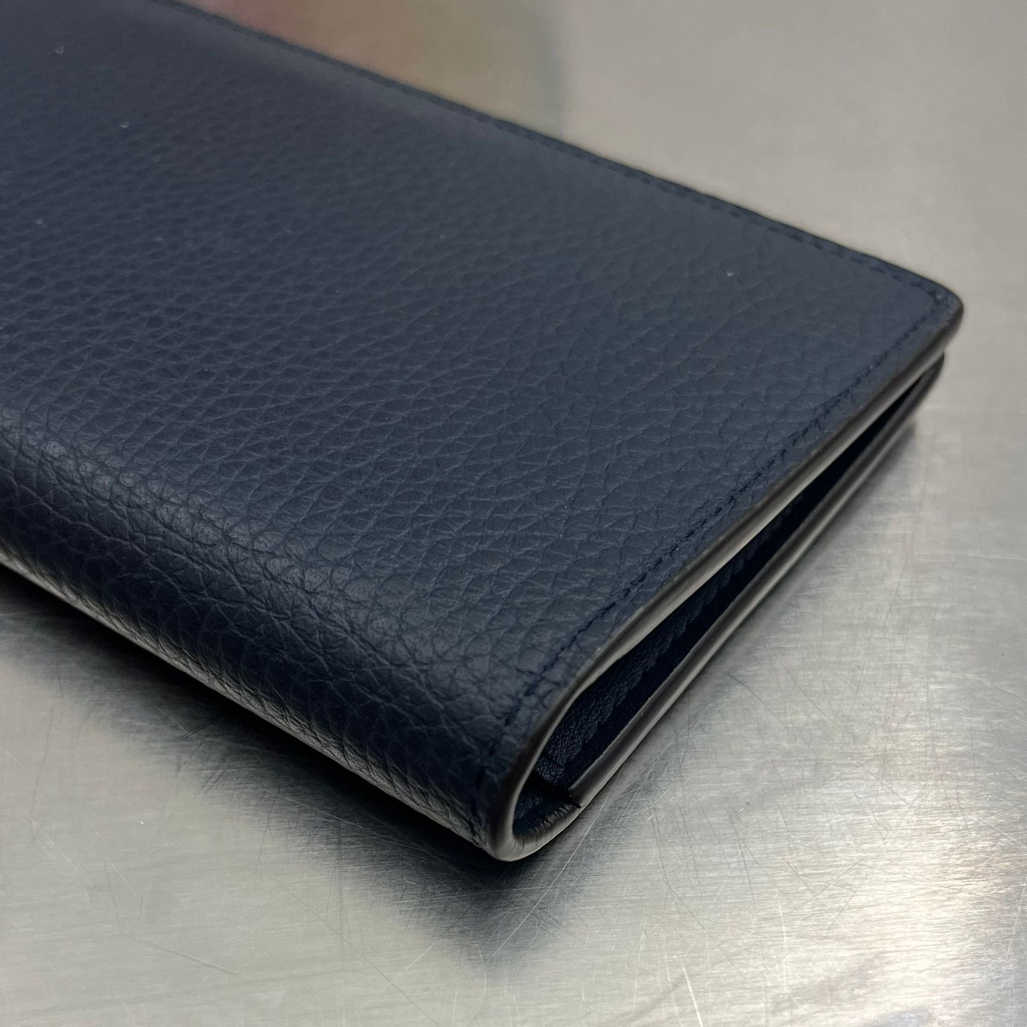 Louis Vuitton Brazza Taurillon