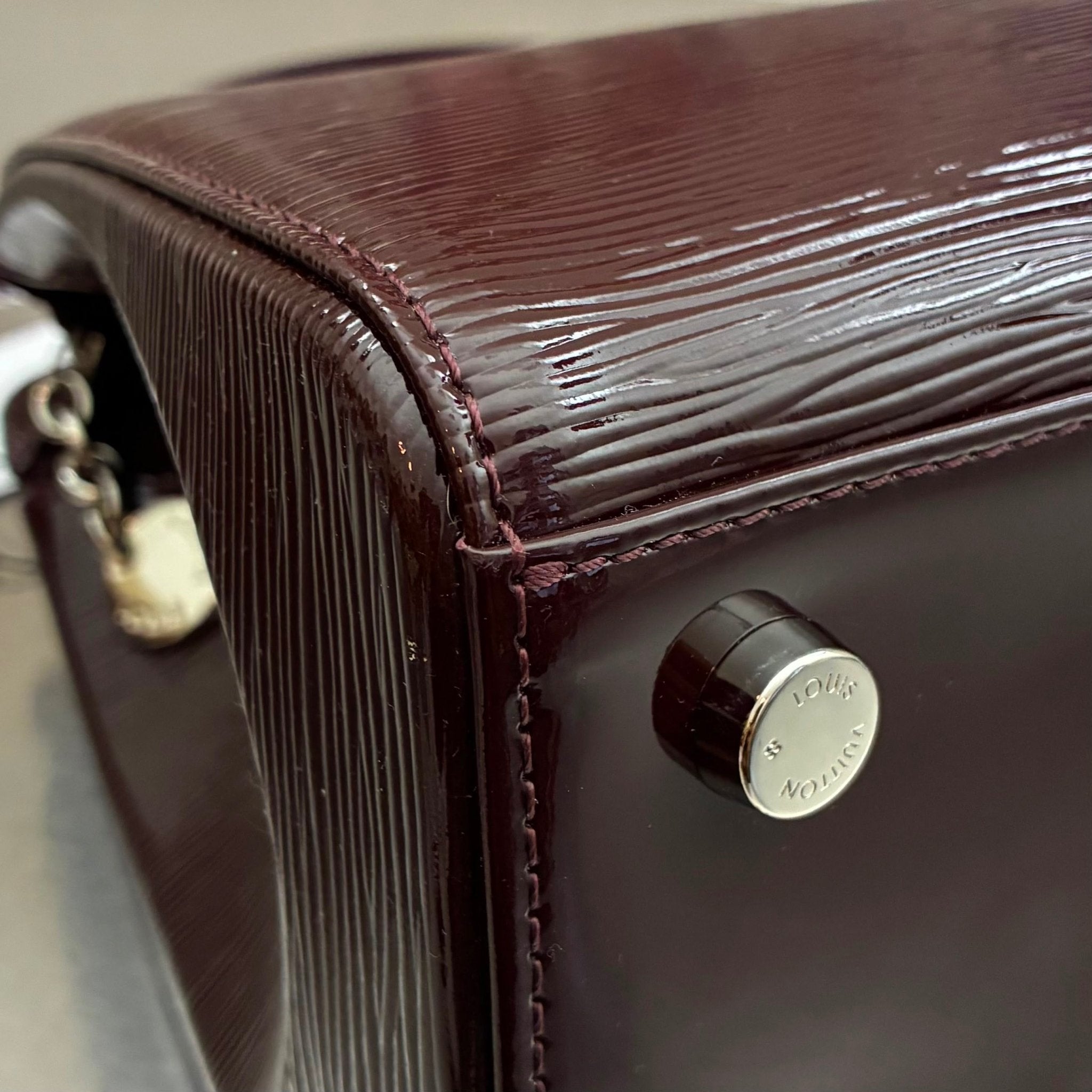 Louis Vuitton Brea MM Epi Electric
