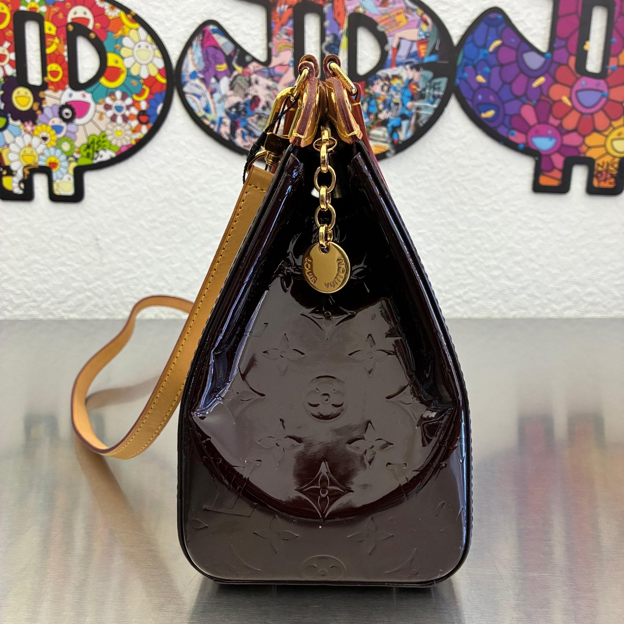 Louis Vuitton Brea MM Vernis