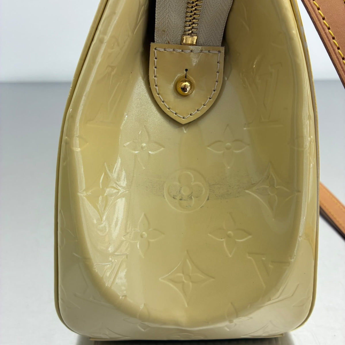 Louis Vuitton Brea MM Vernis
