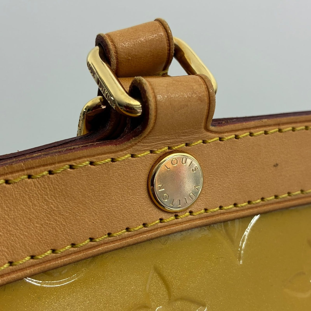 Louis Vuitton Brea MM Vernis