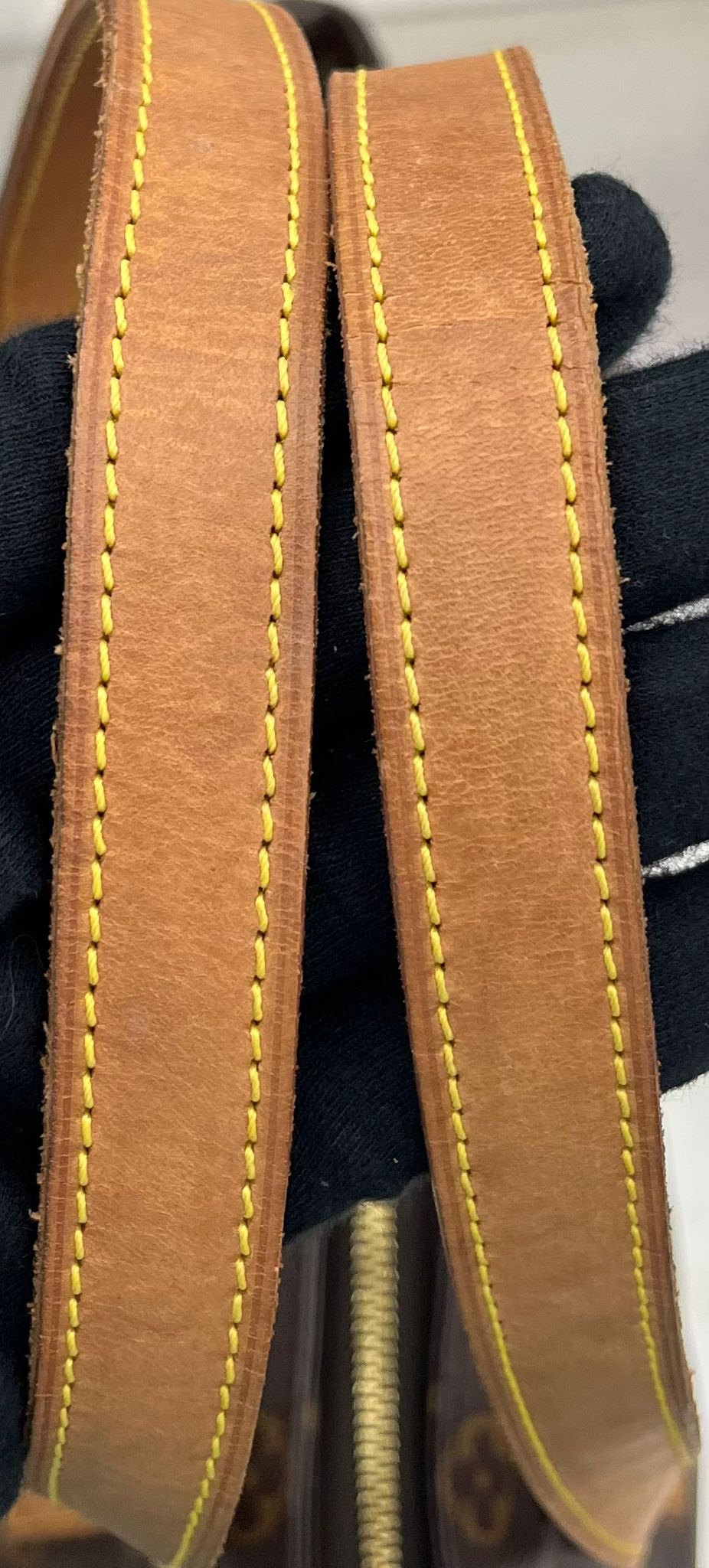 Louis Vuitton Cabas Mezzo