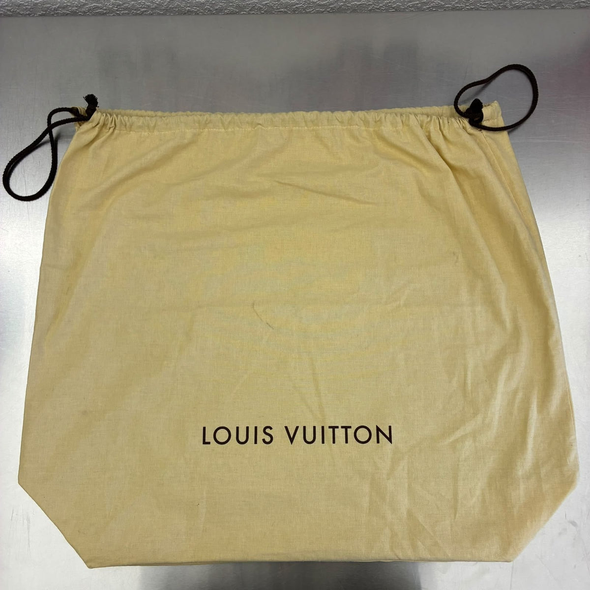 Louis Vuitton Cabas Whistler, Kalbsfell mit Naxos-Leder