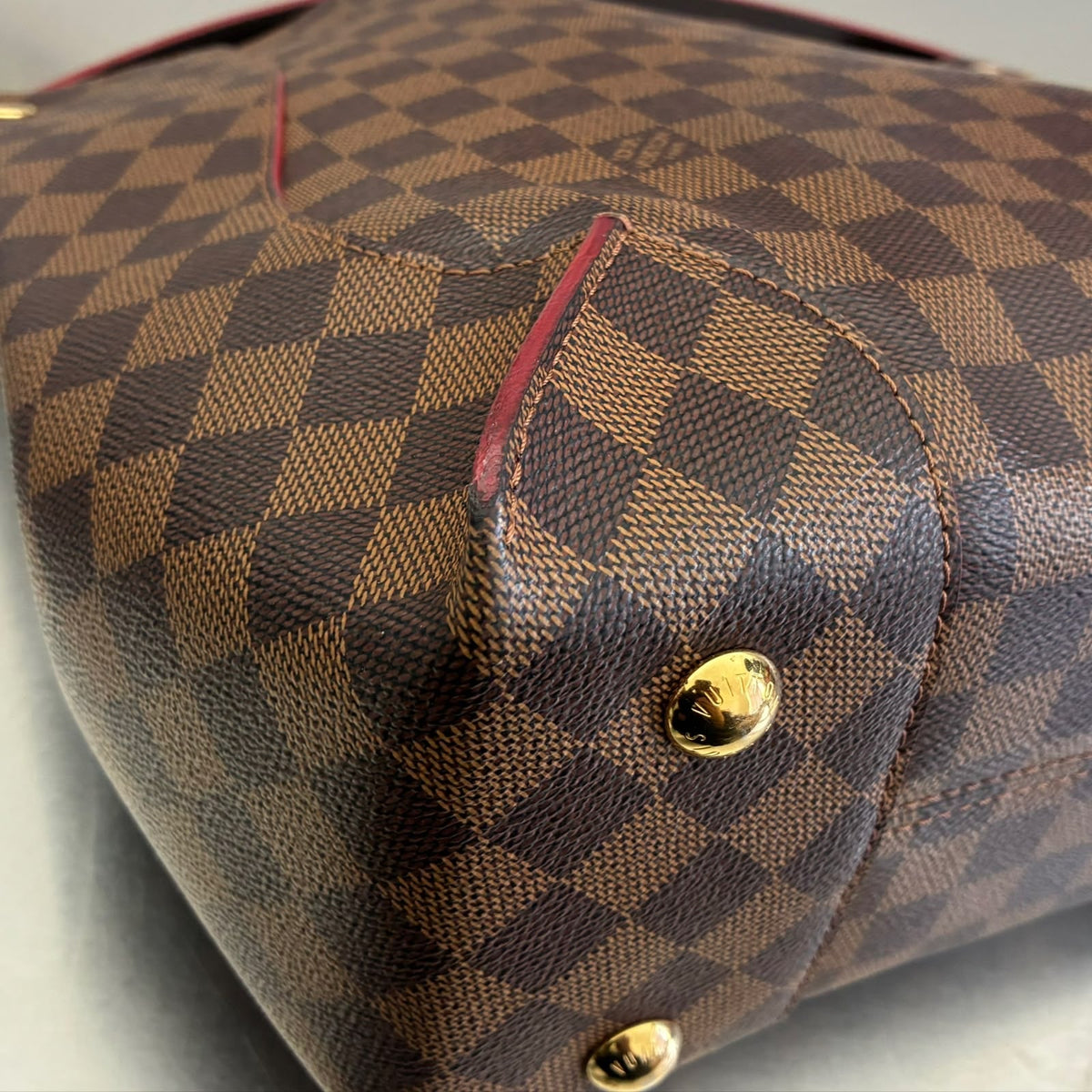 Louis Vuitton Caissa Damier Ebene