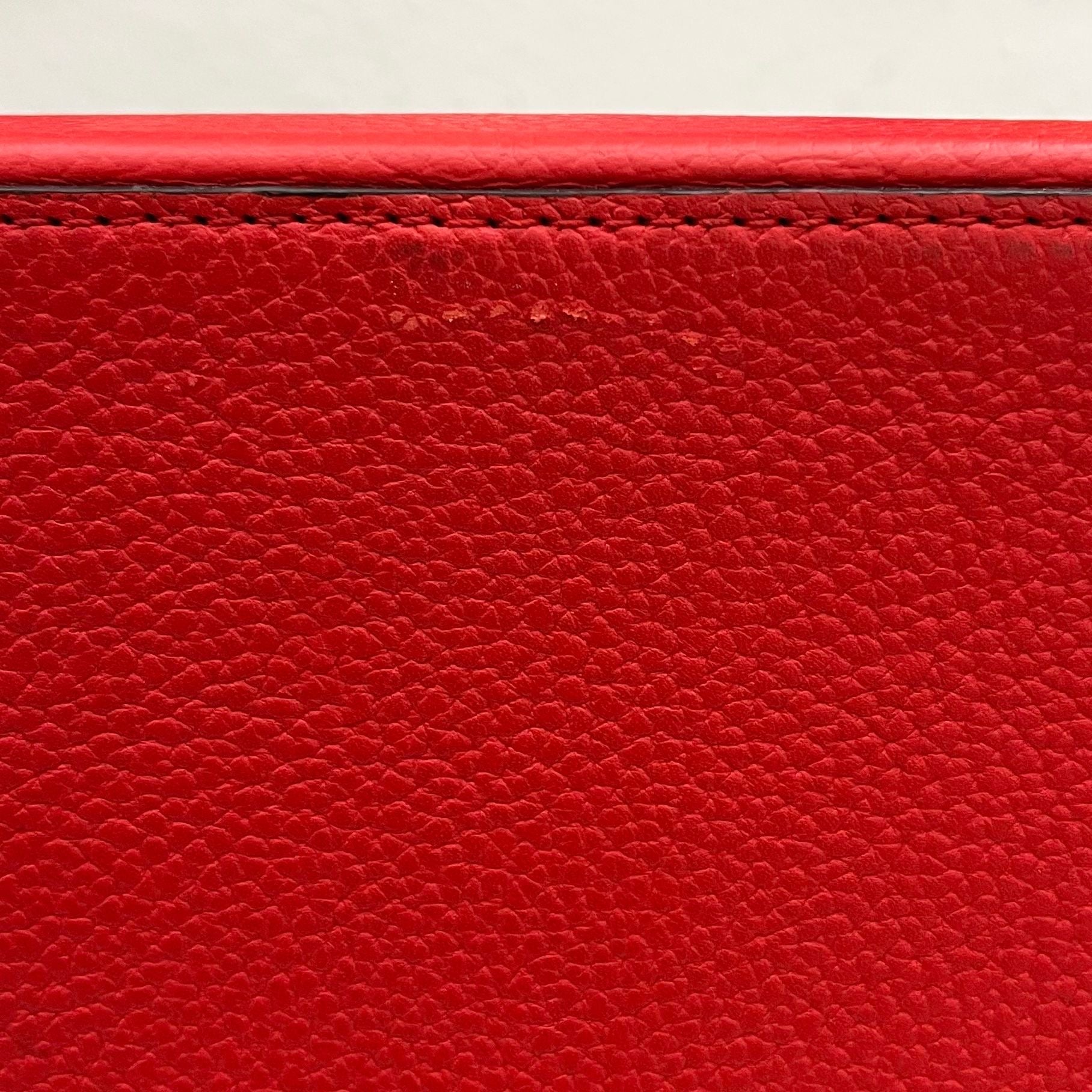 Louis Vuitton Capucines MM
