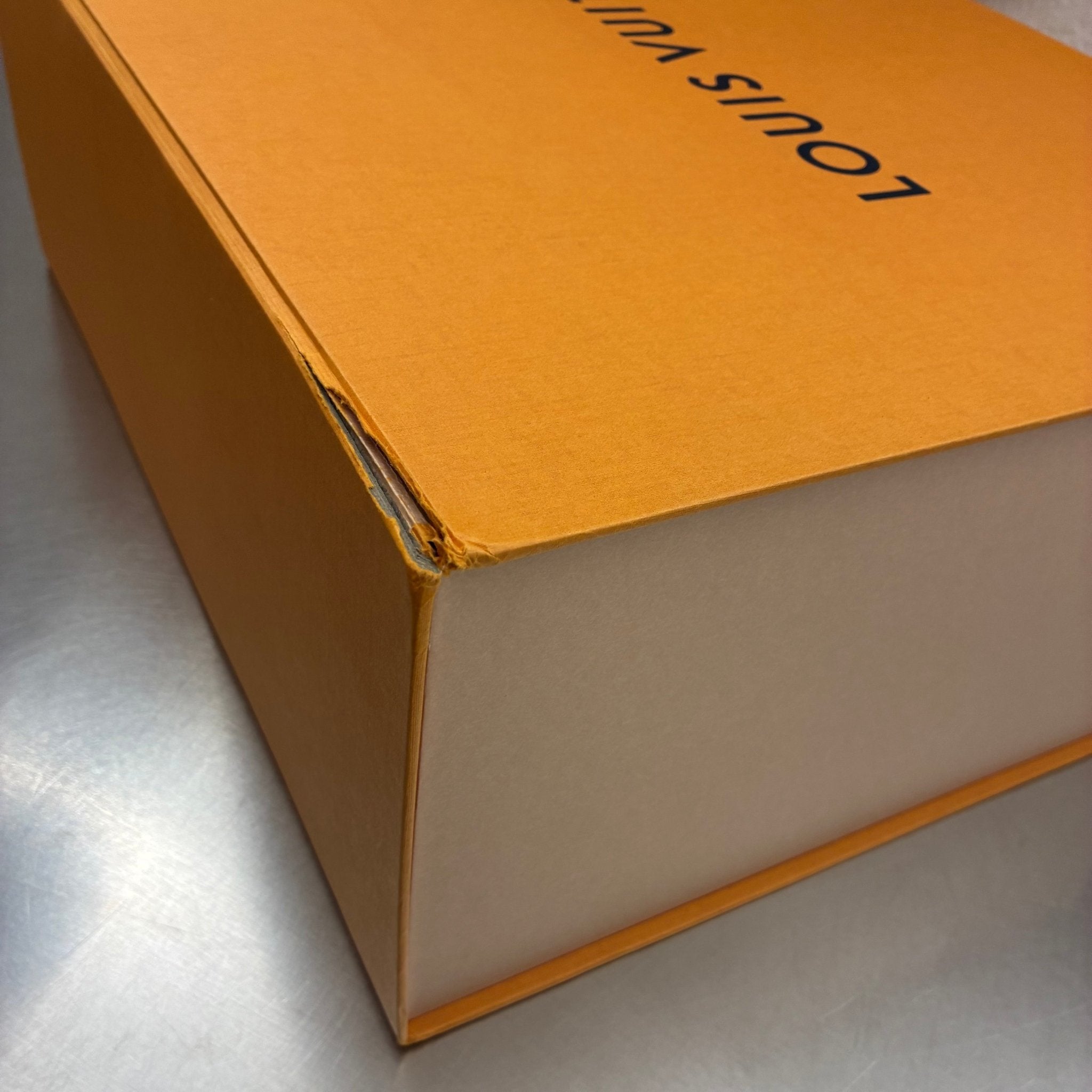 Louis Vuitton Capucines MM