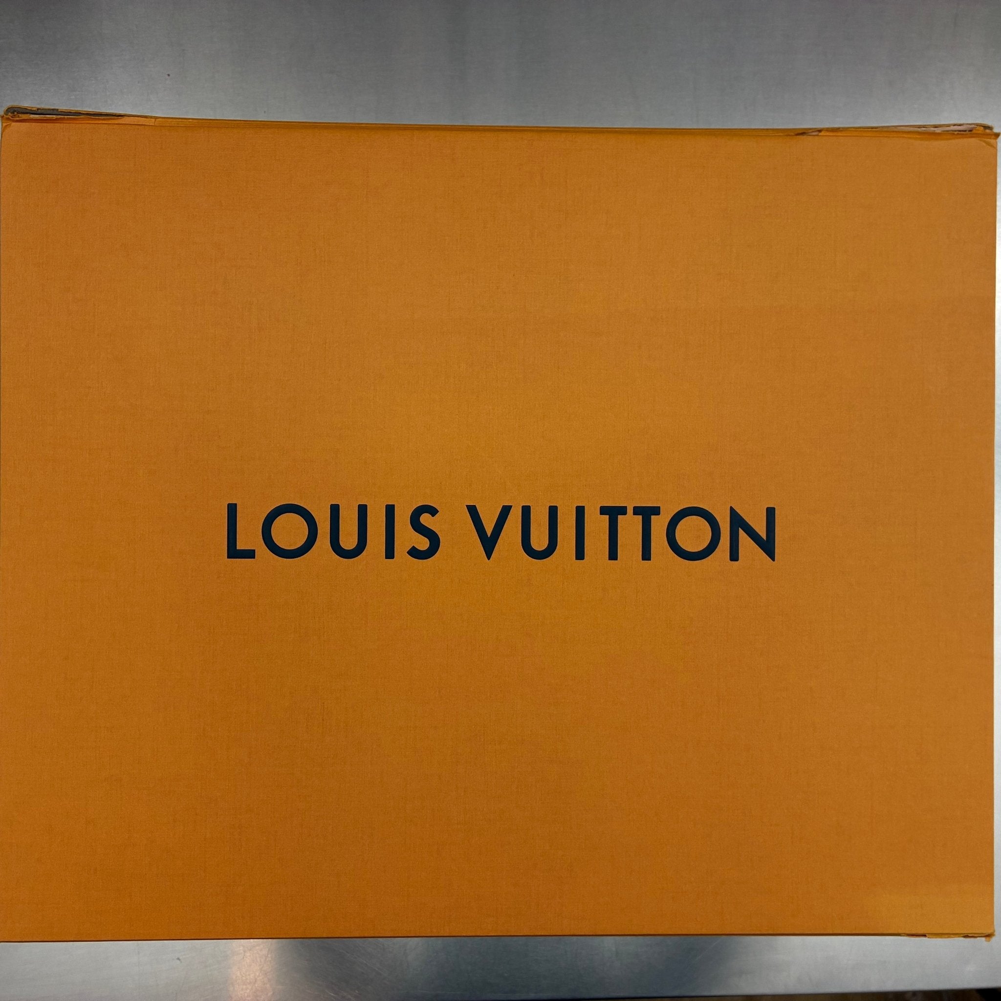 Louis Vuitton Capucines MM