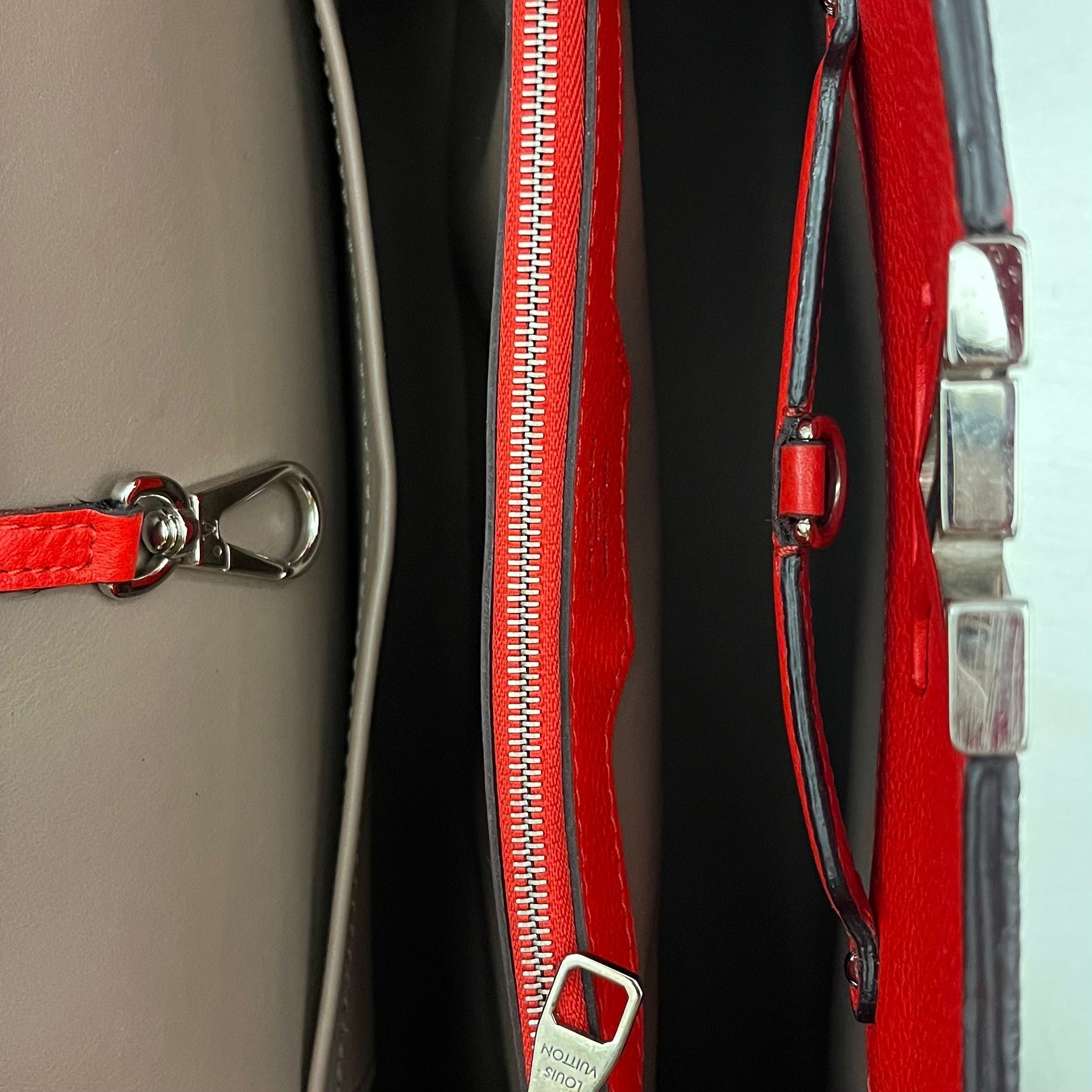 Louis Vuitton Capucines MM