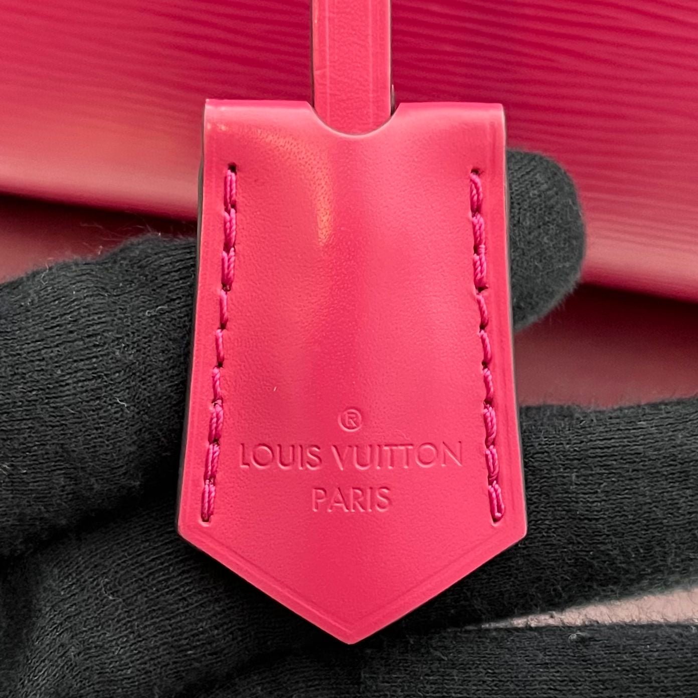 Louis Vuitton Cluny MM Epi