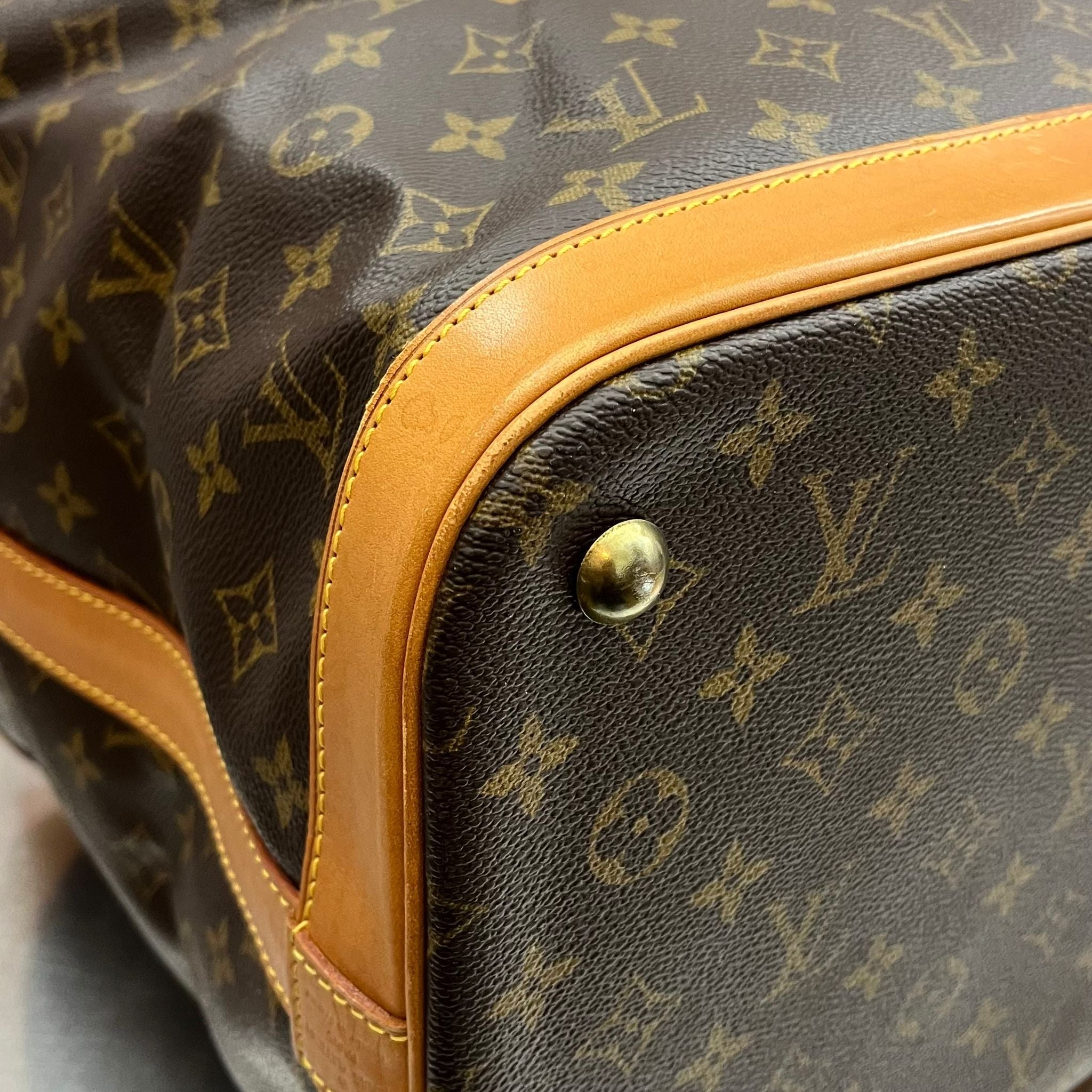 Louis Vuitton Cruiser 40 Monogram