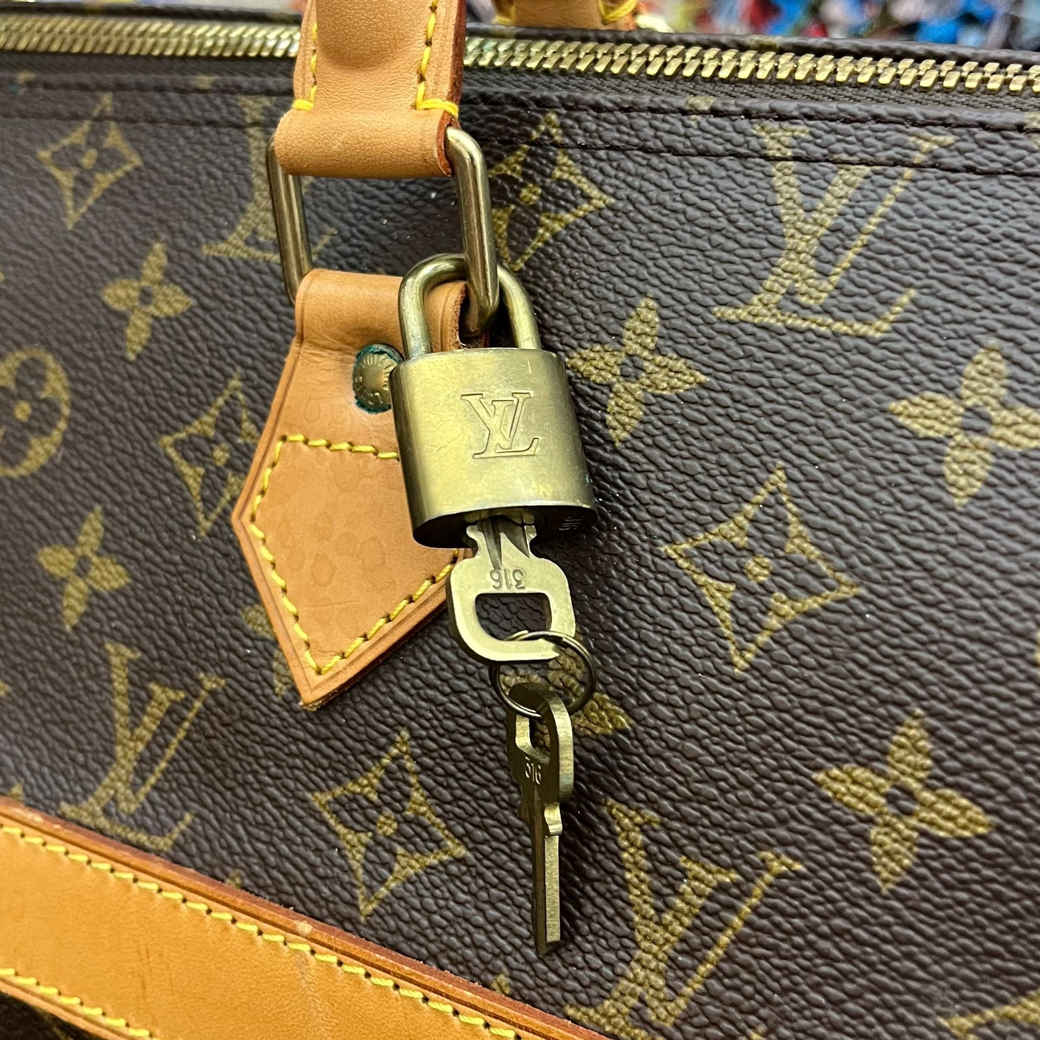 Louis Vuitton Cruiser 40 Monogram