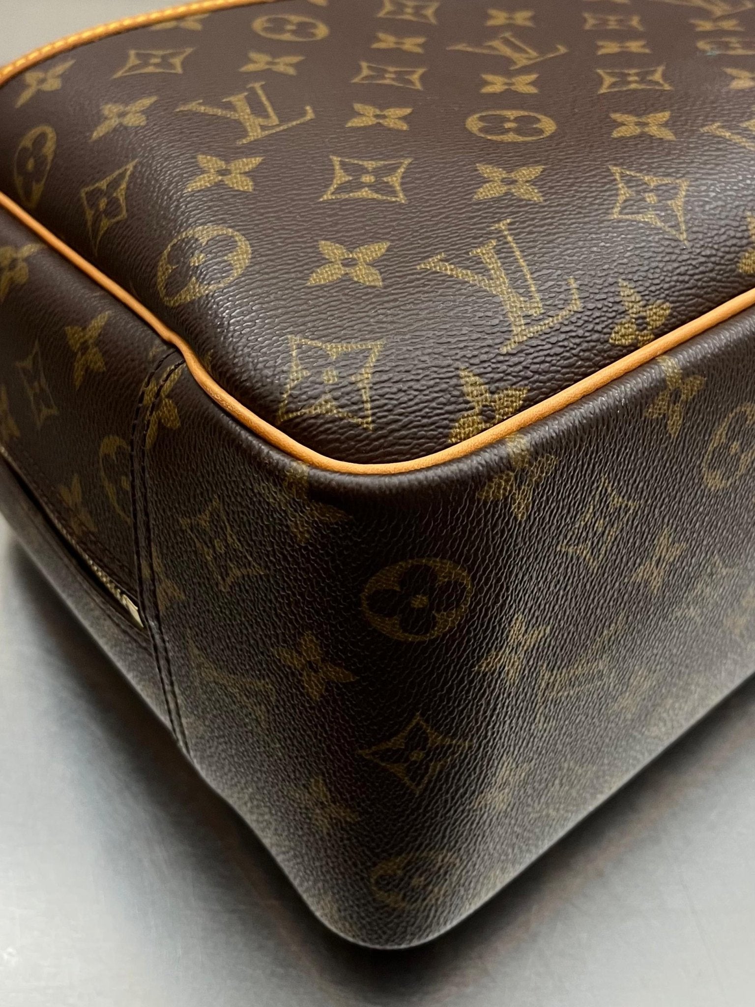 Louis Vuitton Deauville
