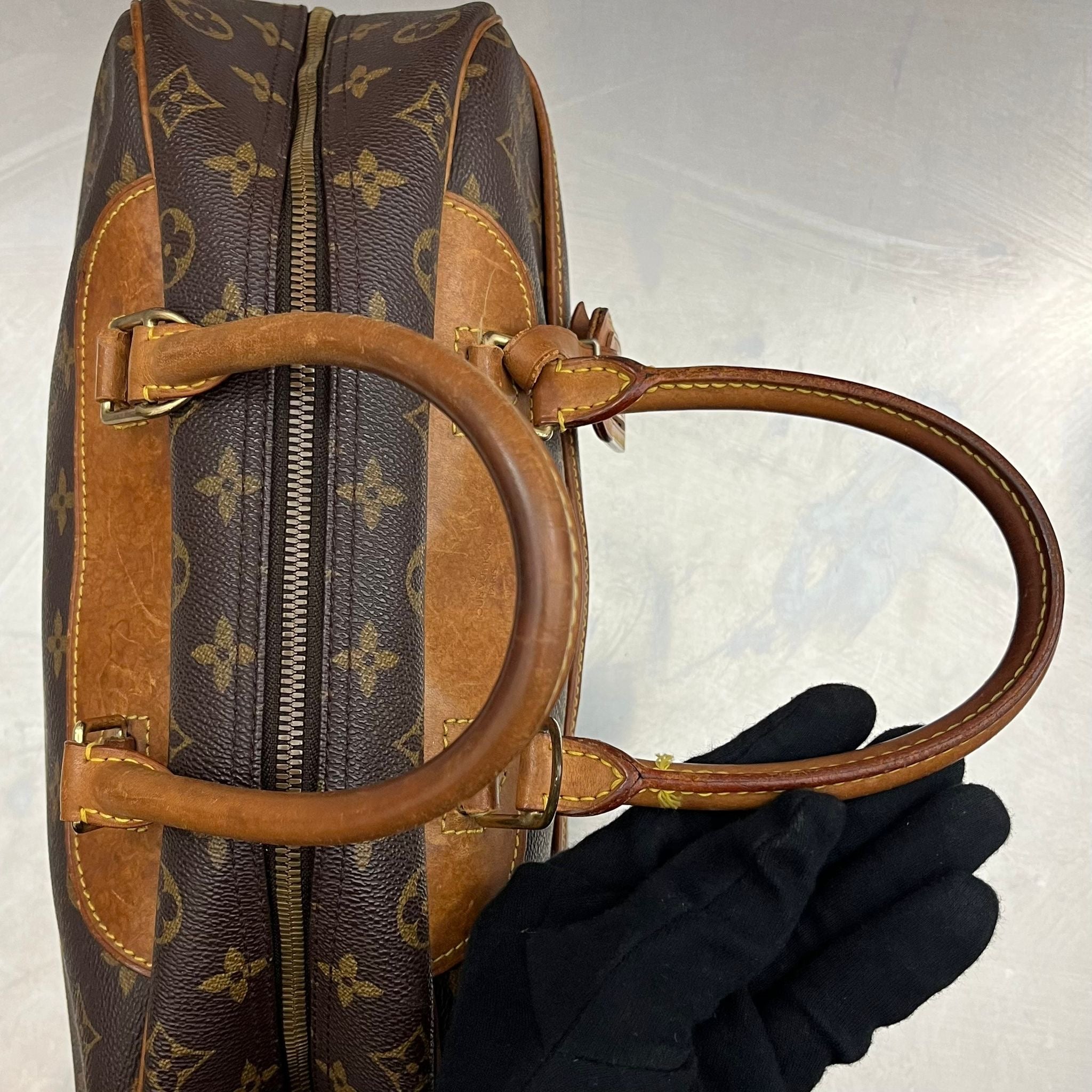 Louis Vuitton Deauville Monogram