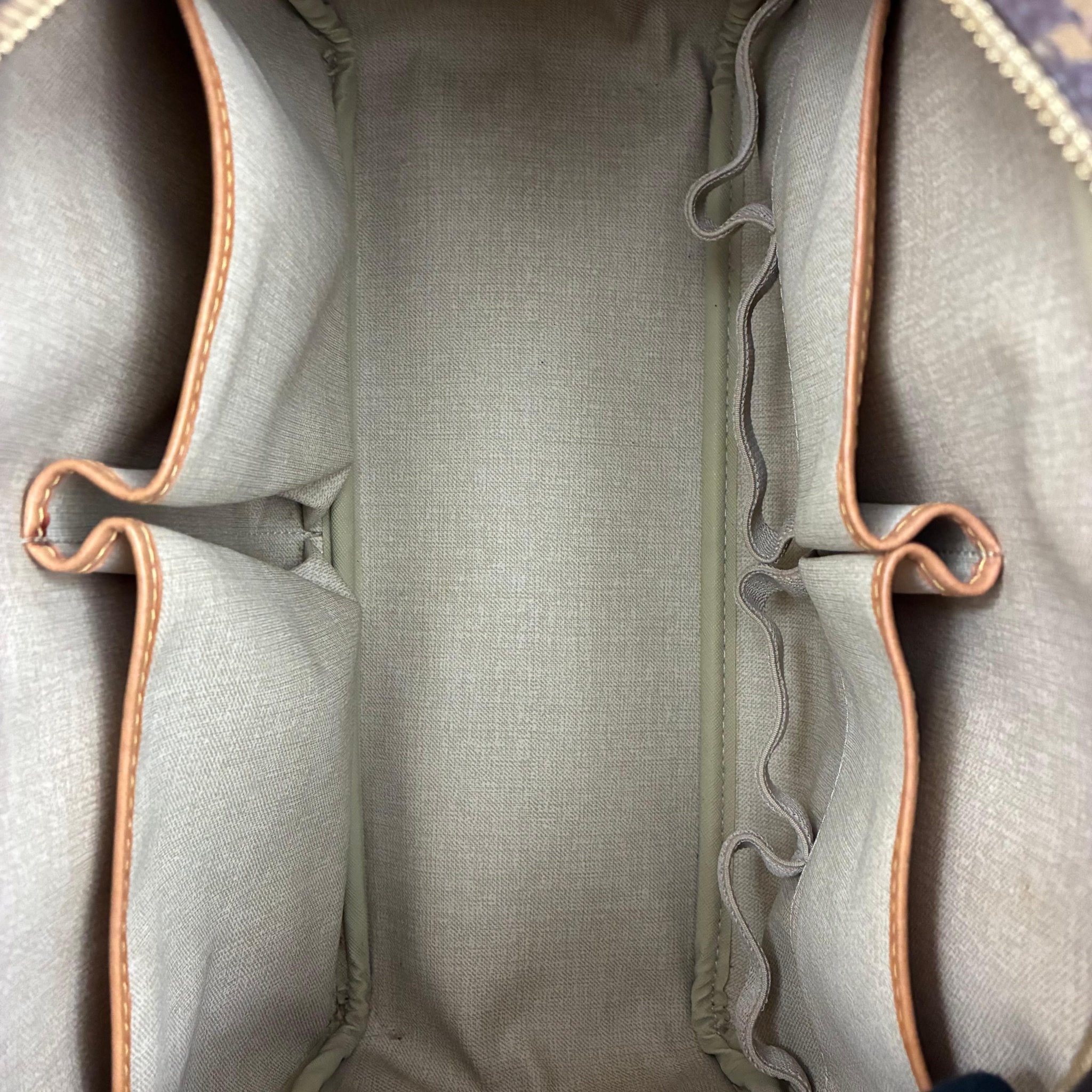 Louis Vuitton Deauville Monogram