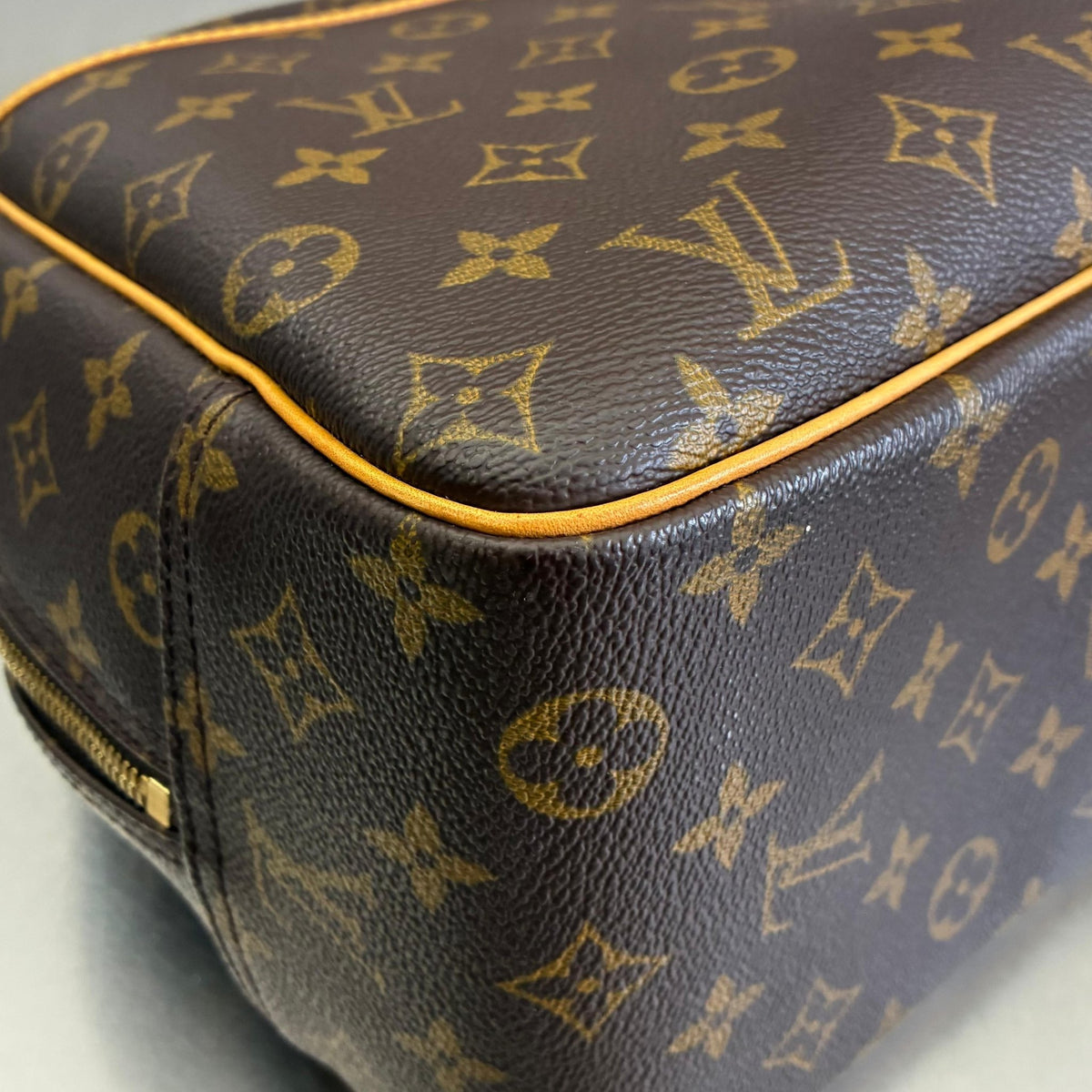 Louis Vuitton Deauville Monogram