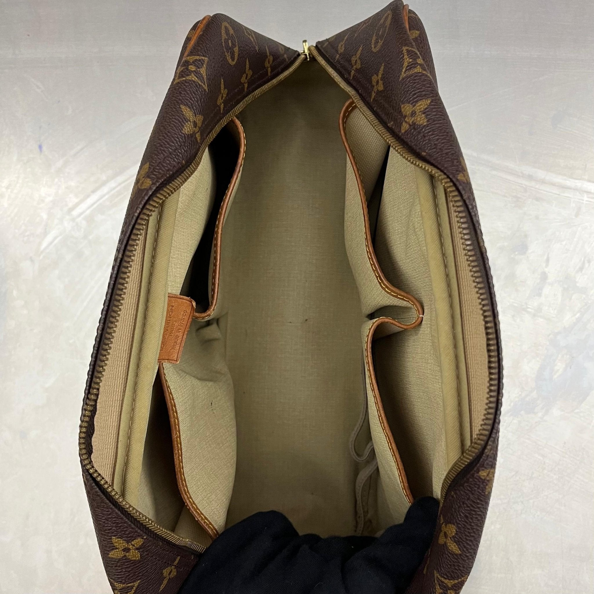 Louis Vuitton Deauville Monogram