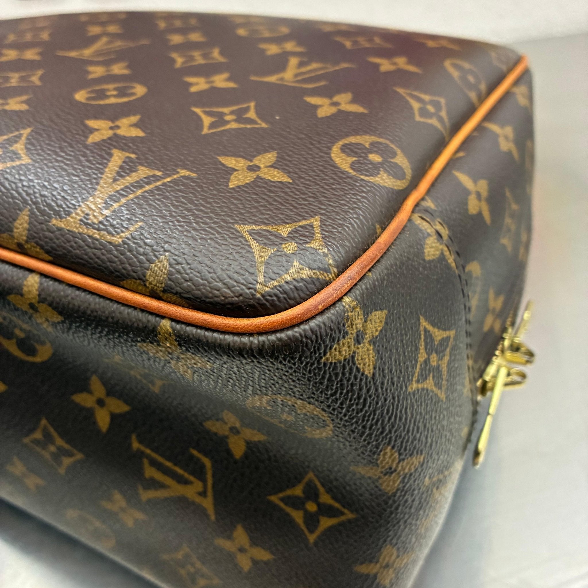 Louis Vuitton Deauville Monogram