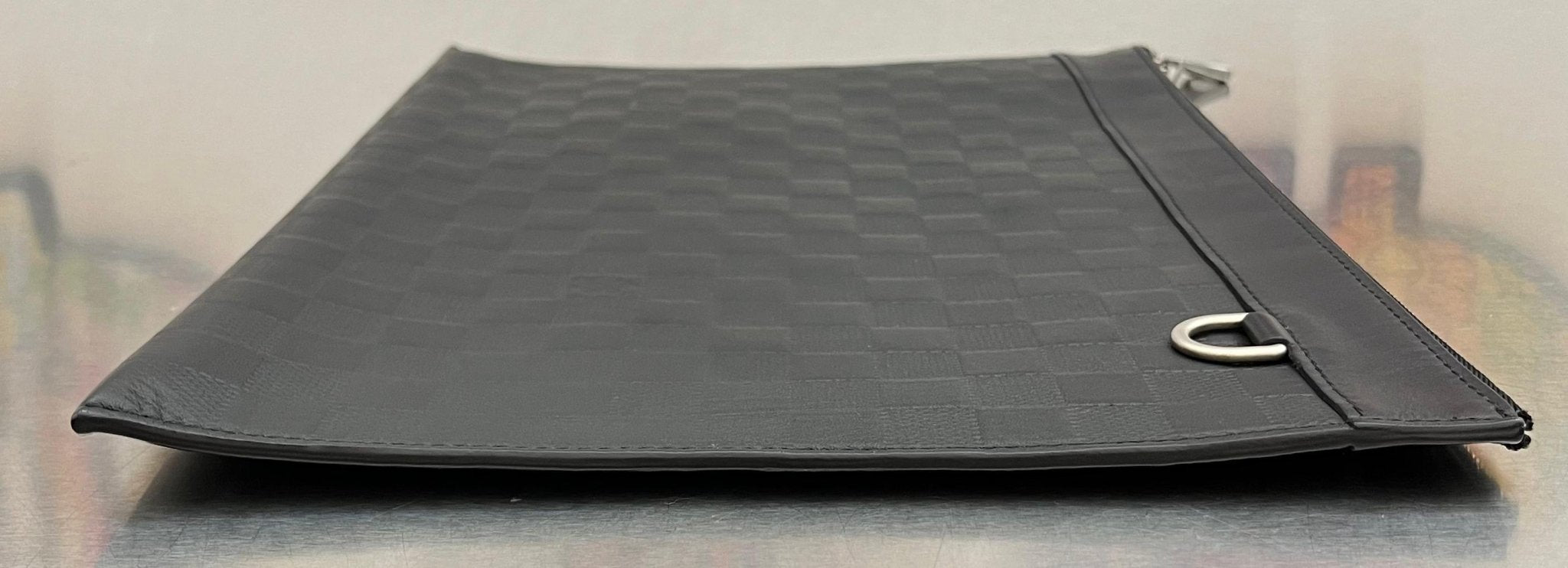 Louis Vuitton Discovery Pochette Infini Leder