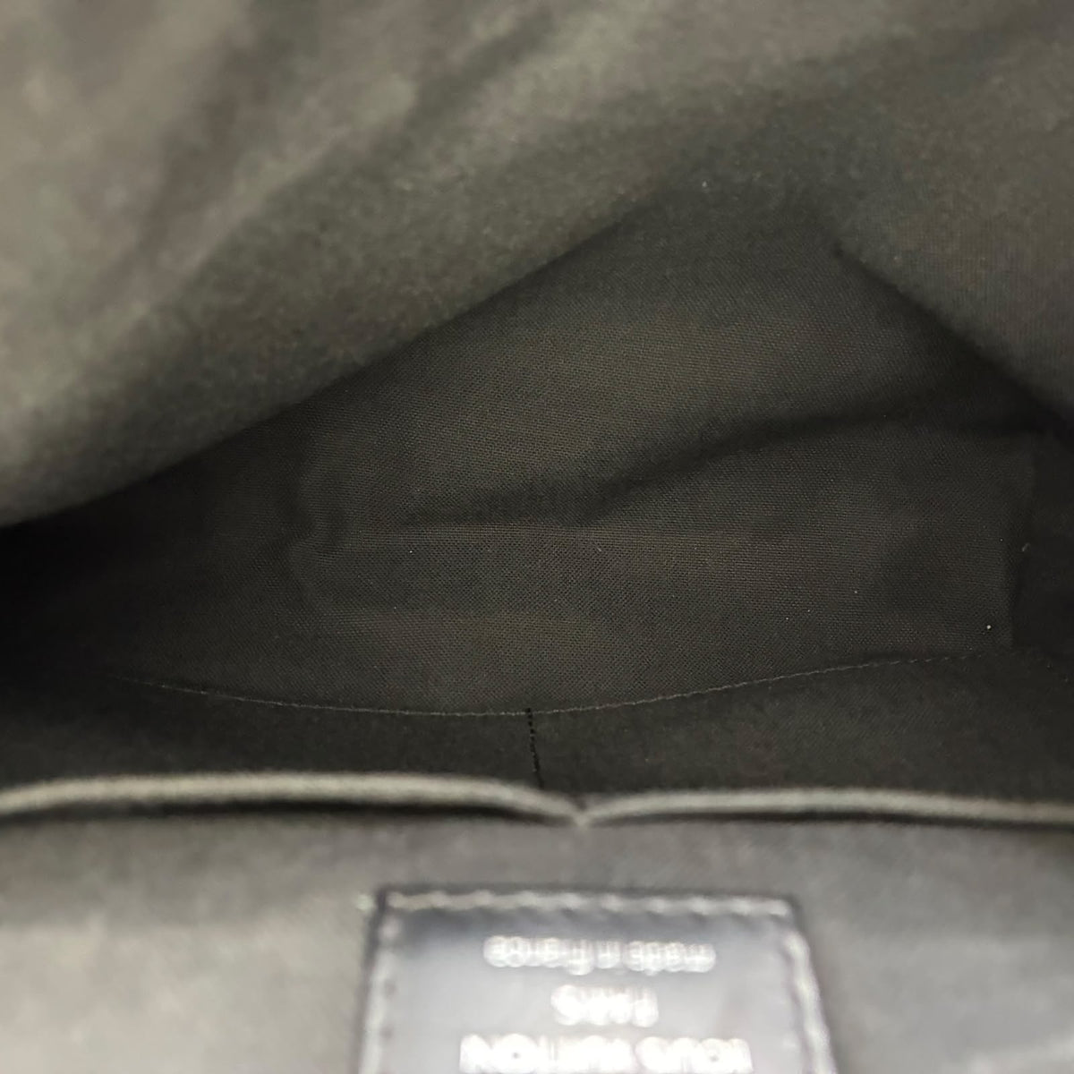 Louis Vuitton District Damier Graphite