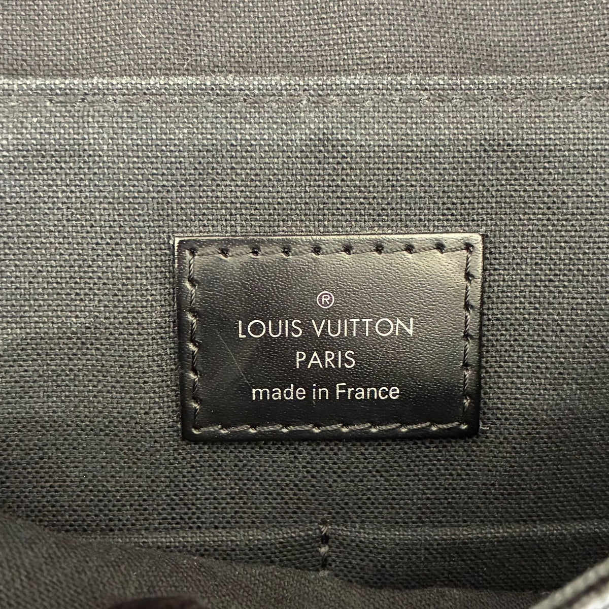 Louis Vuitton District Damier Graphite