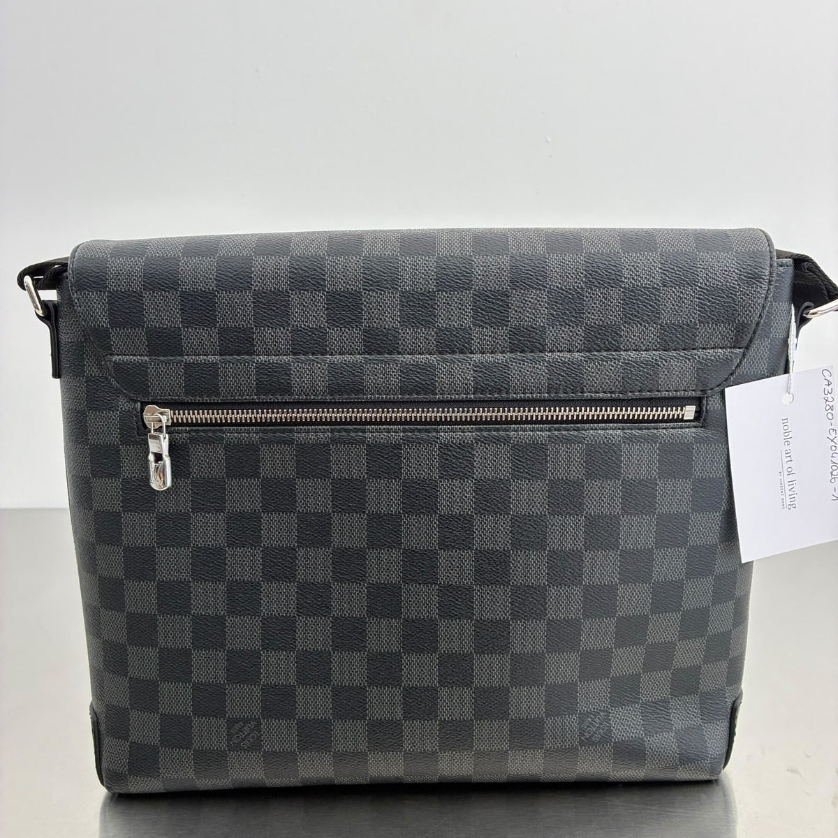 Louis Vuitton District PM Damier Graphite