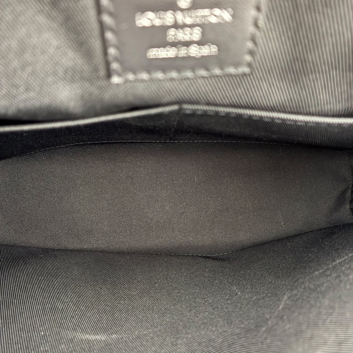 Louis Vuitton District PM Damier Graphite