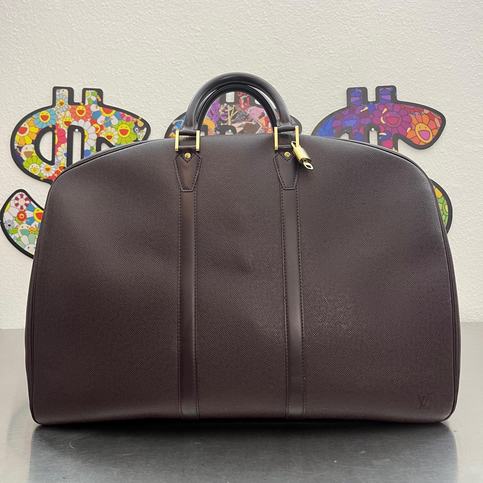 Louis Vuitton Helanga Taiga