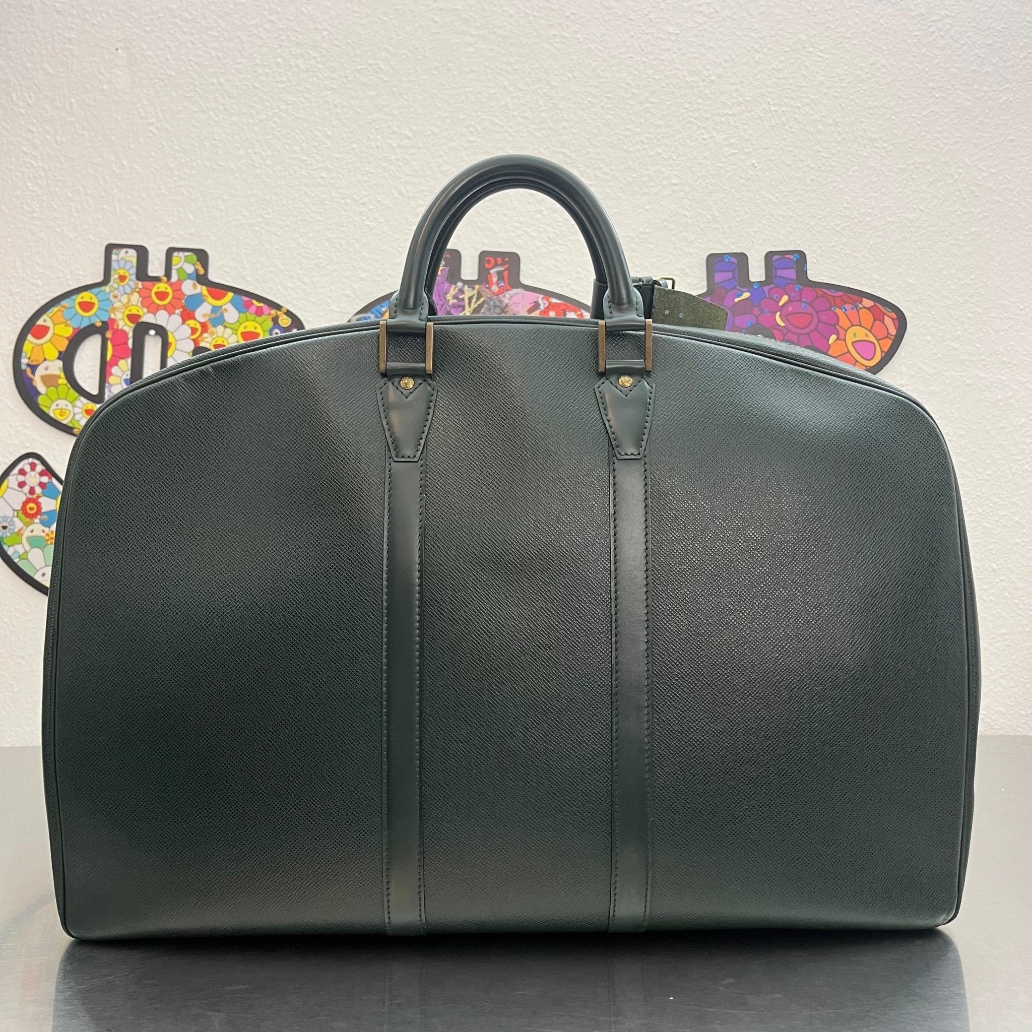 Louis Vuitton Helanga Taiga